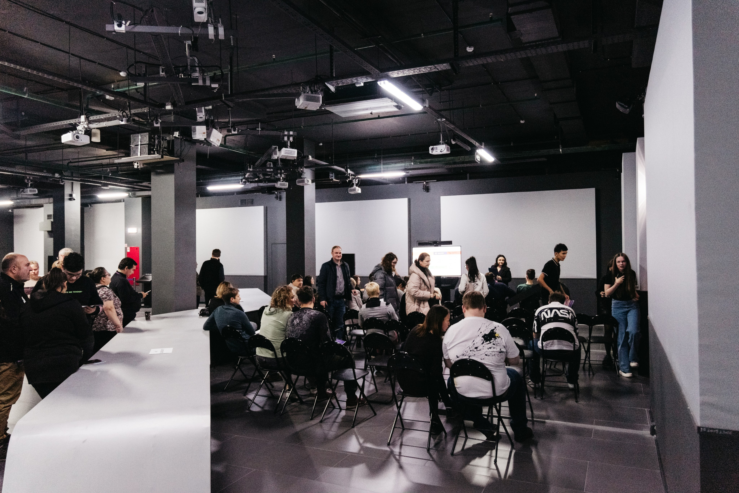 Форум 1.10.23. Репортажный и свадебный фотограф в Сургуте