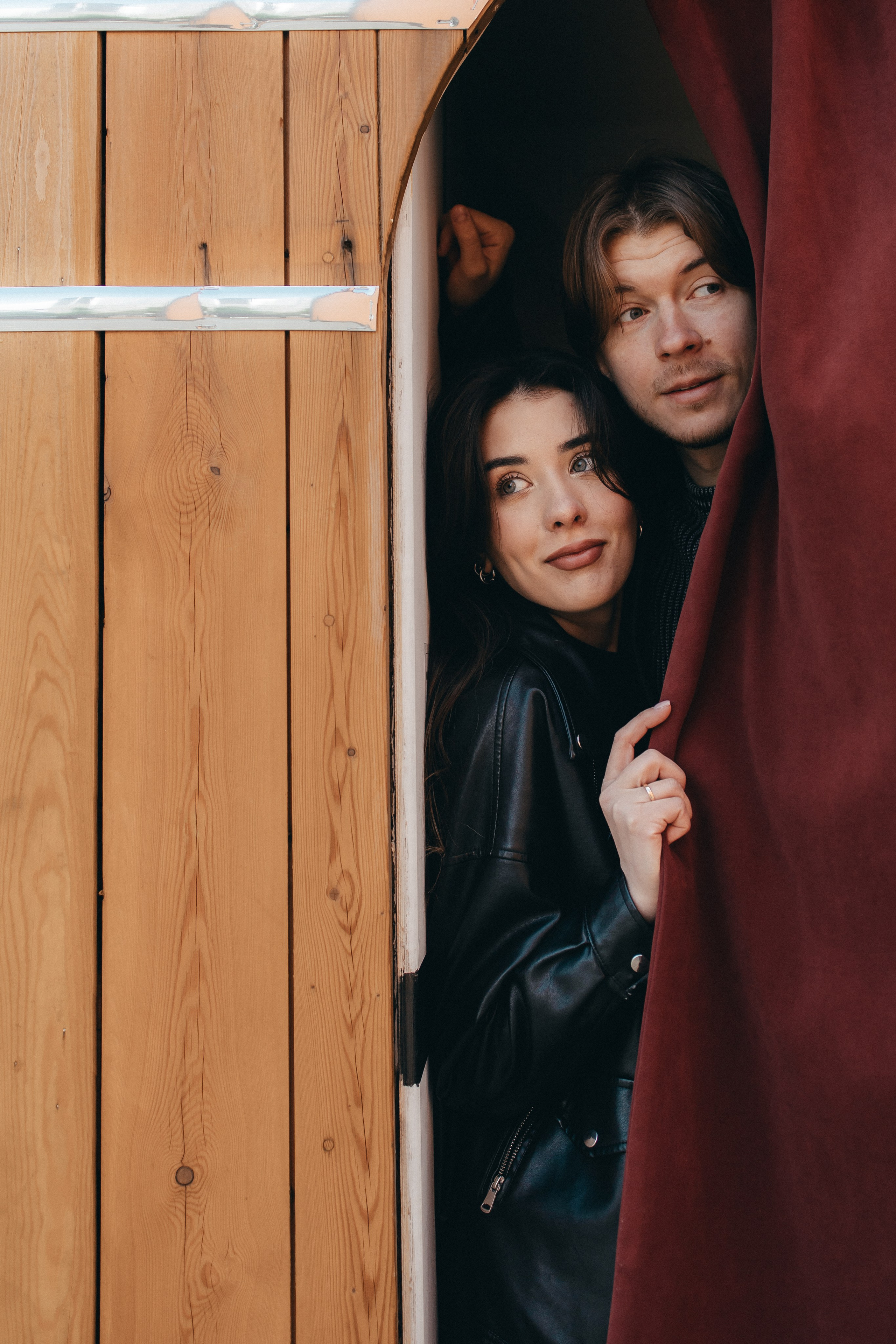 Лавстори в городе (Хлебозавод). Семейный фотограф в Москве, Щелково, Фрязино _ Виктория Степанова