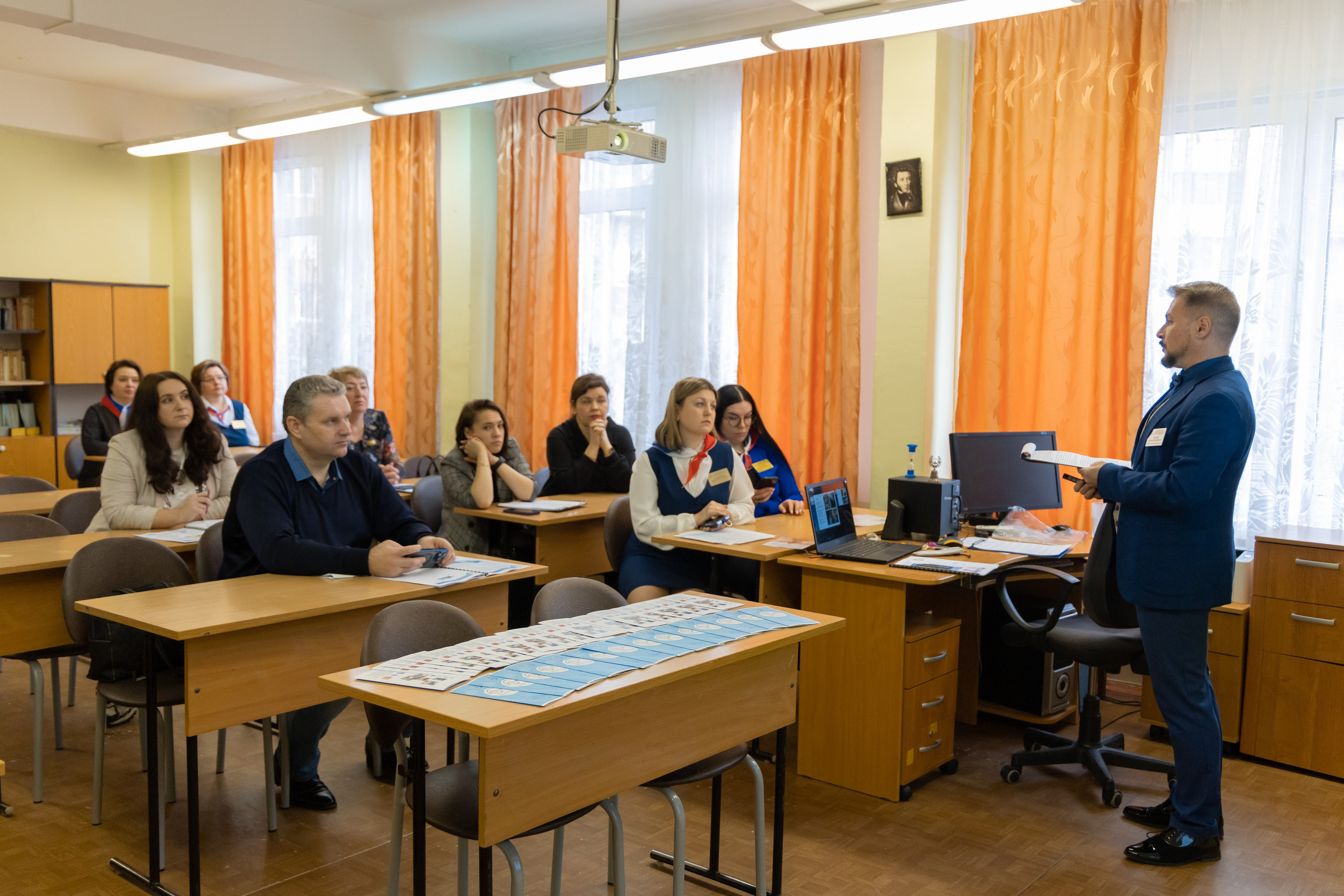 XIV ПМОФ '24. Школа 683. Евгений Матвеев — фотограф в Санкт-Петербурге