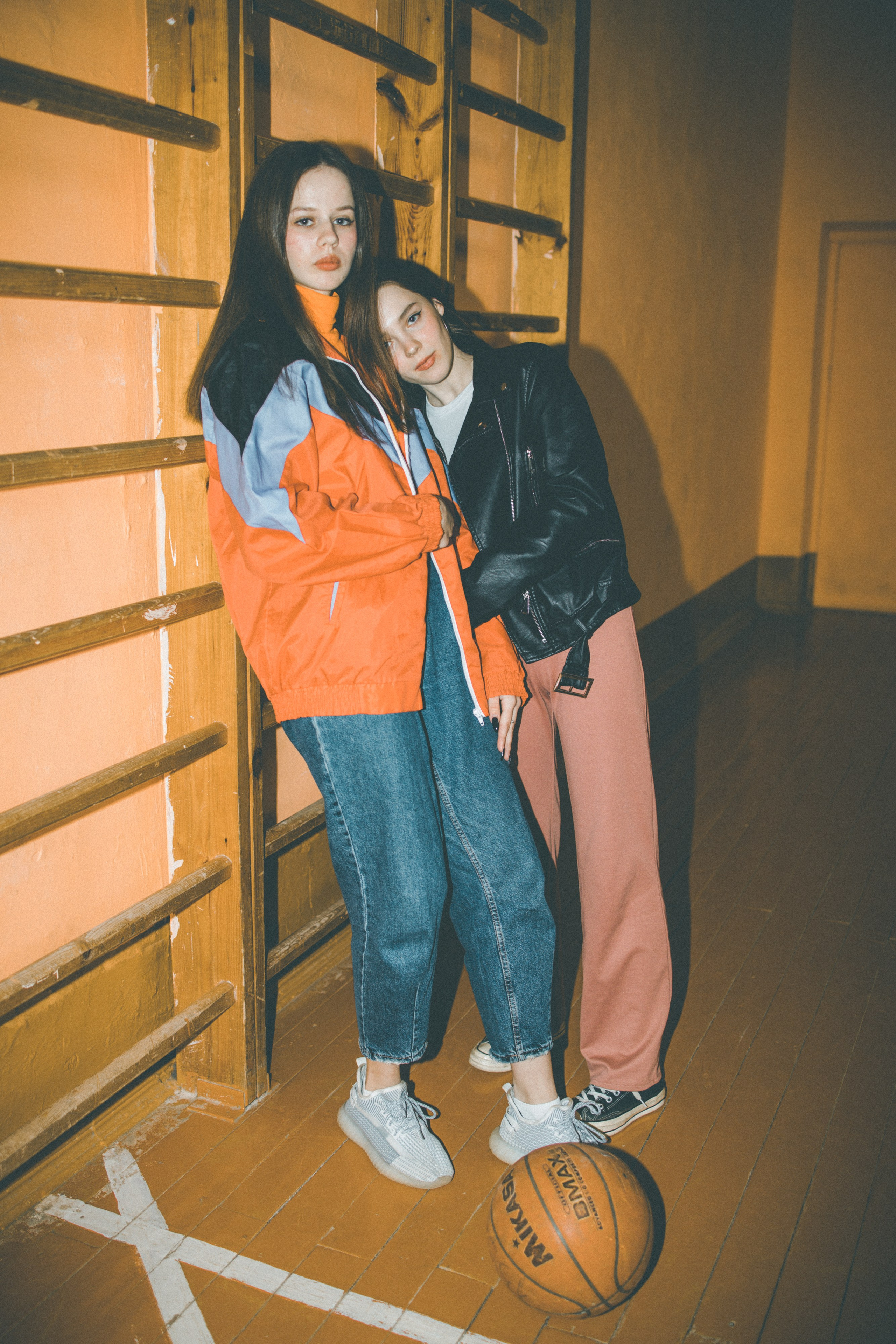 Фотосессия для выпускного альбома в стиле 90х. Москва. Выпускные альбомы в Серпухове