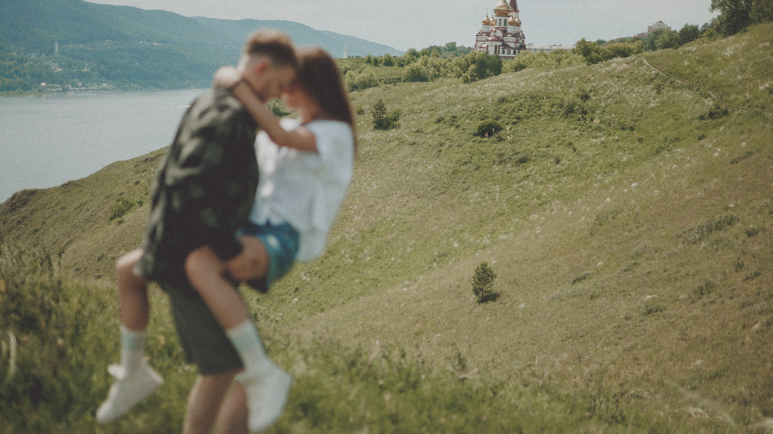 Свадебная Love story Иры и Марка. Свадебный и портретный фотограф в Красноярске Алина Семенихина