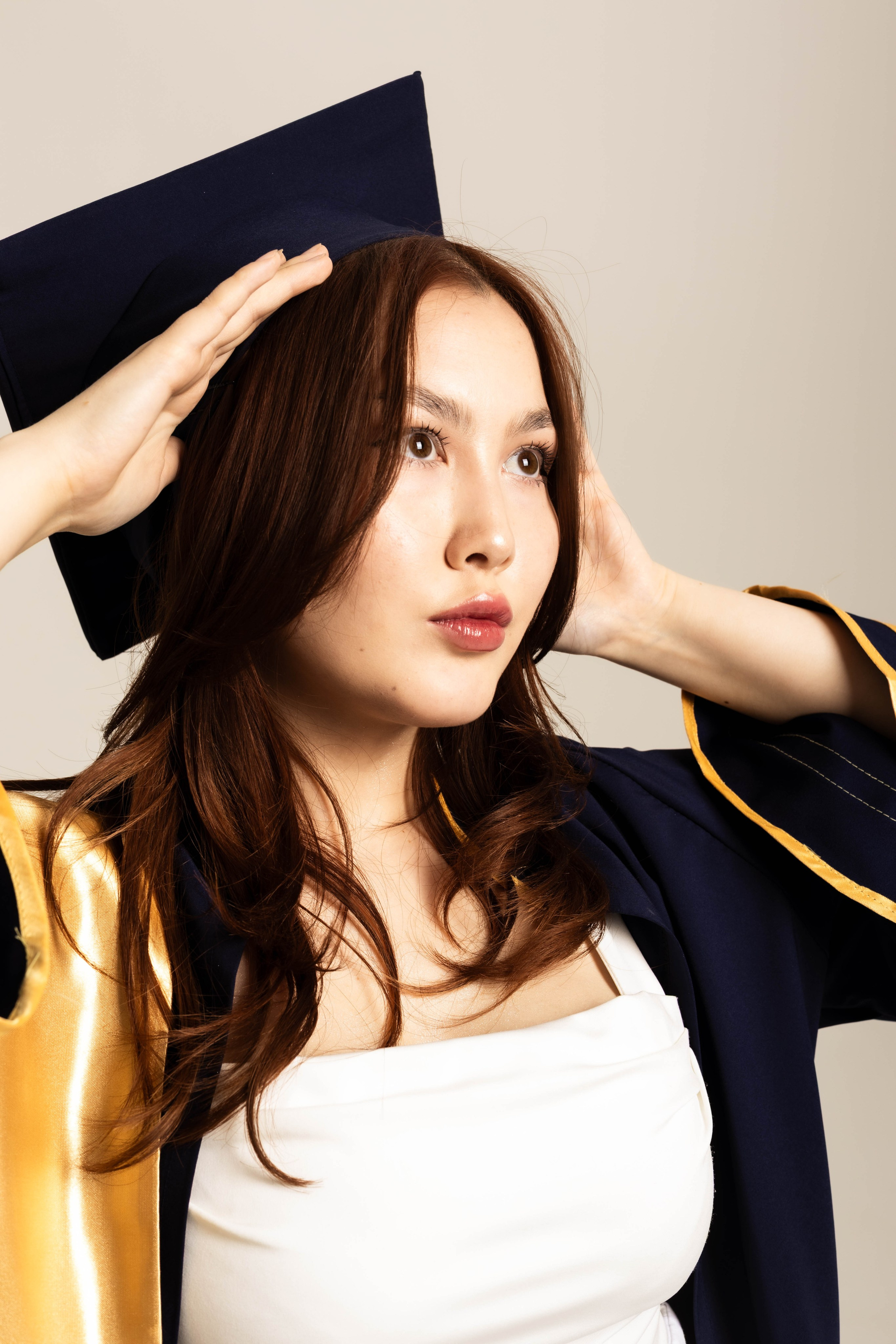 Портретная фотосессия в Алматы — индивидуальный портрет в студии. Фотограф Алматы