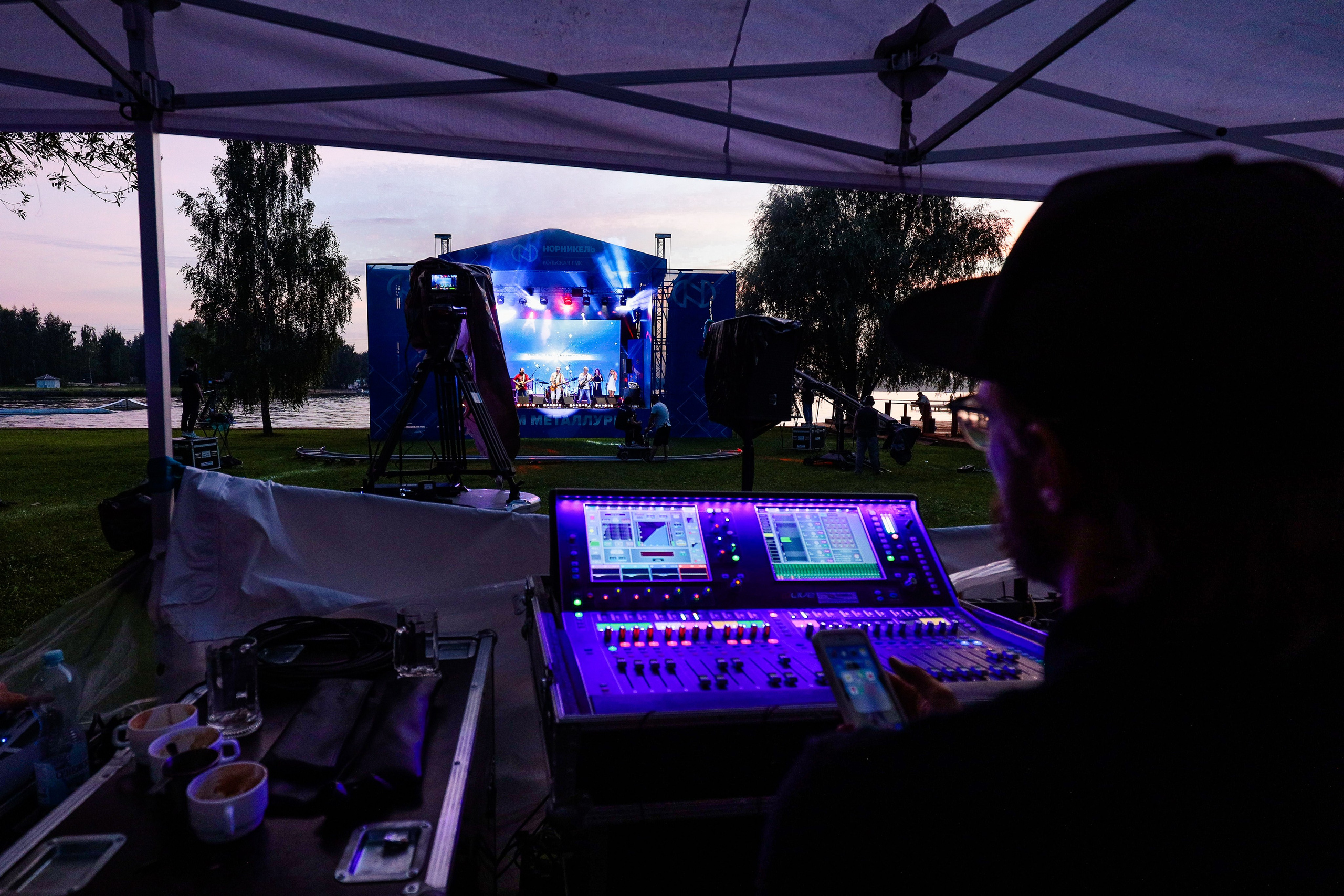 Backstage Чиж и Клава Кока. Фотограф Юрий Клим | Москва