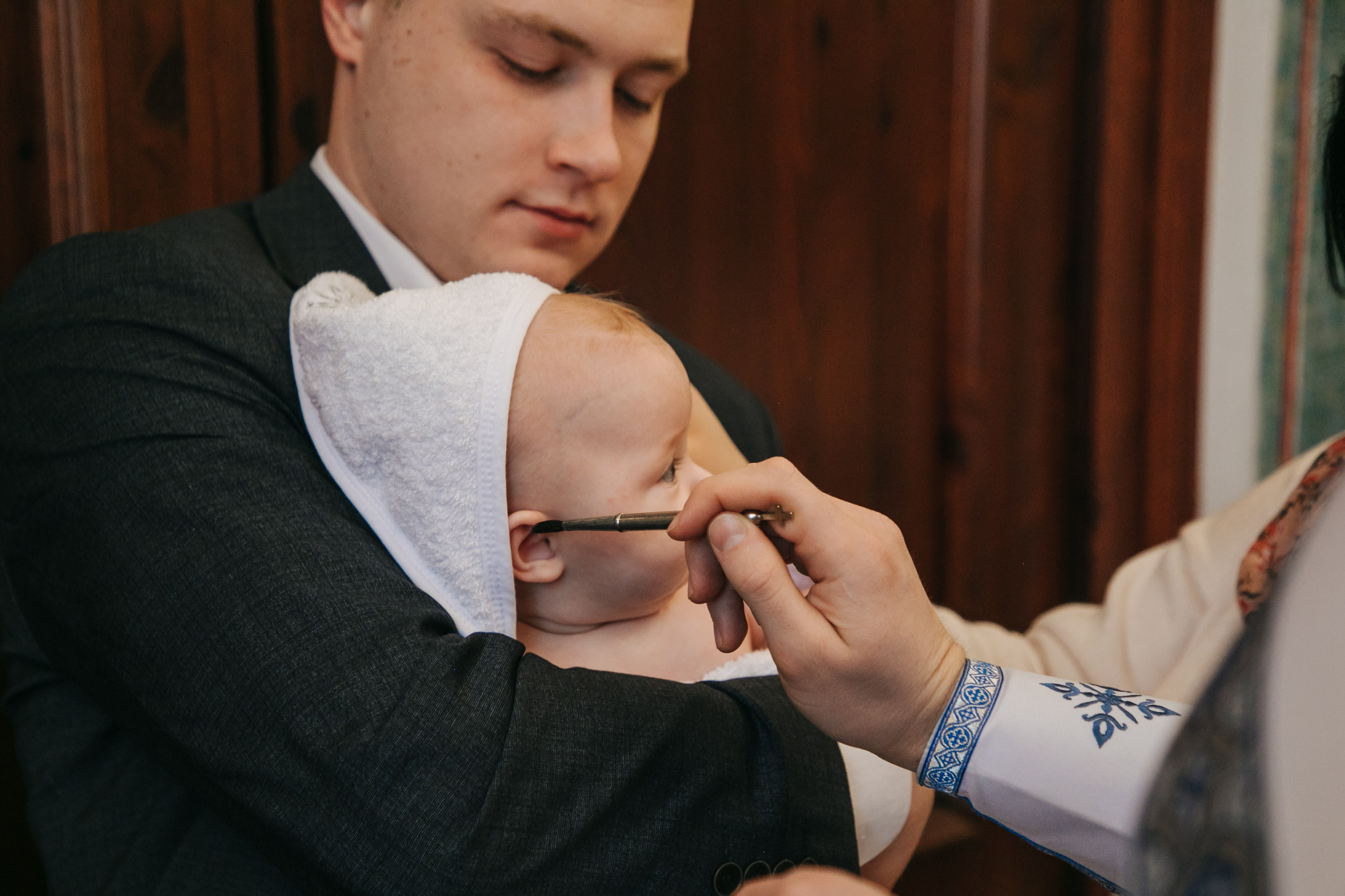 Крещение Храм Спаса Нерукотворного Образа г. Всеволожск. Фотограф на крещение в Санкт Петербурге