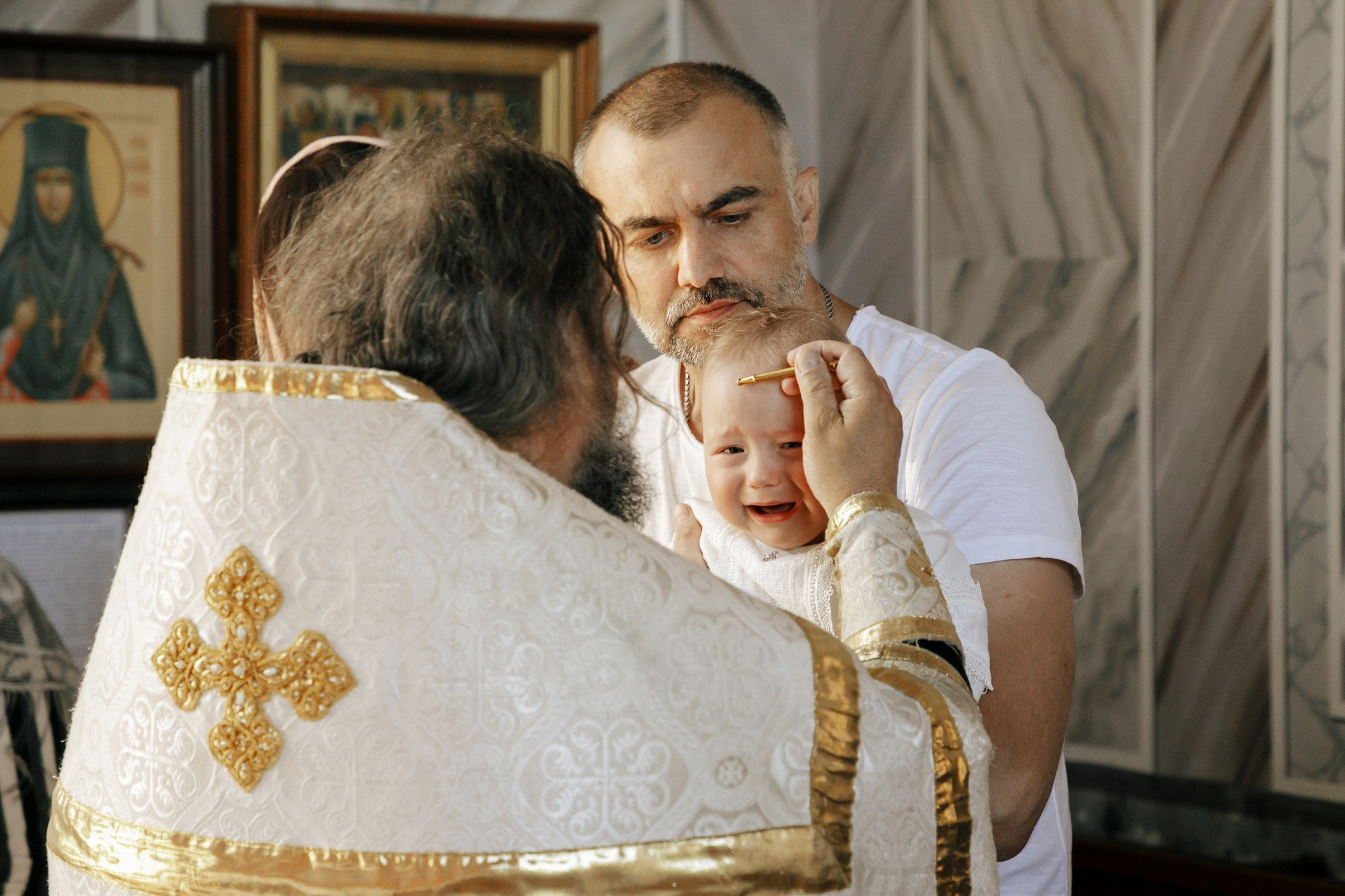 Крещение Храм святого праведного Иоанна Кронштадтского. Фотограф на крещение в Санкт Петербурге