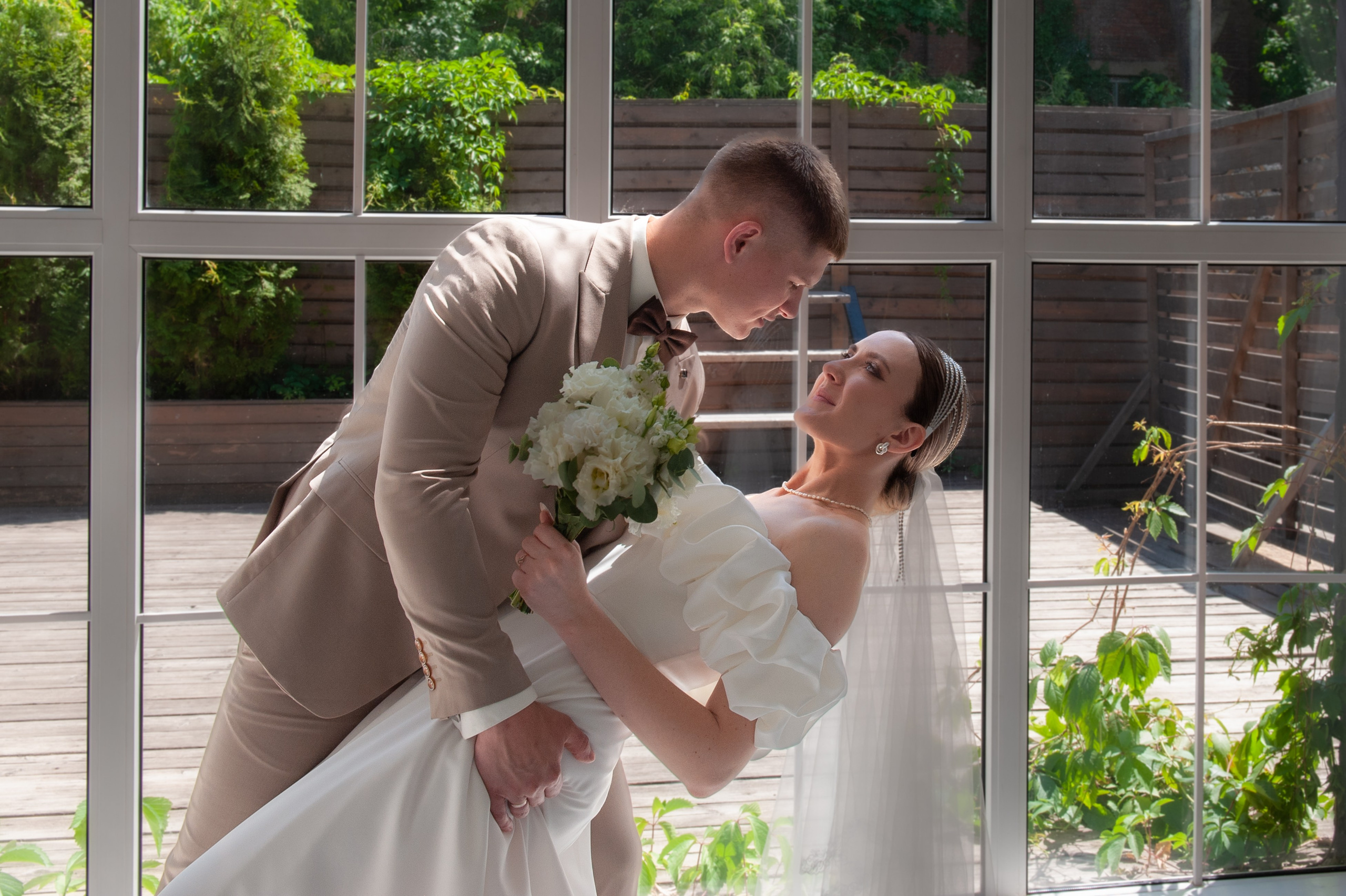 Свадебная съёмка, фотосъёмка свадьбы, свадебные фото, Свадебная фотосессия. Съемка свадебного торжества. Фотографирование свадьбы. Запечатление свадебной церемонии. Создание свадебного альбома. Оформление свадебного портрета