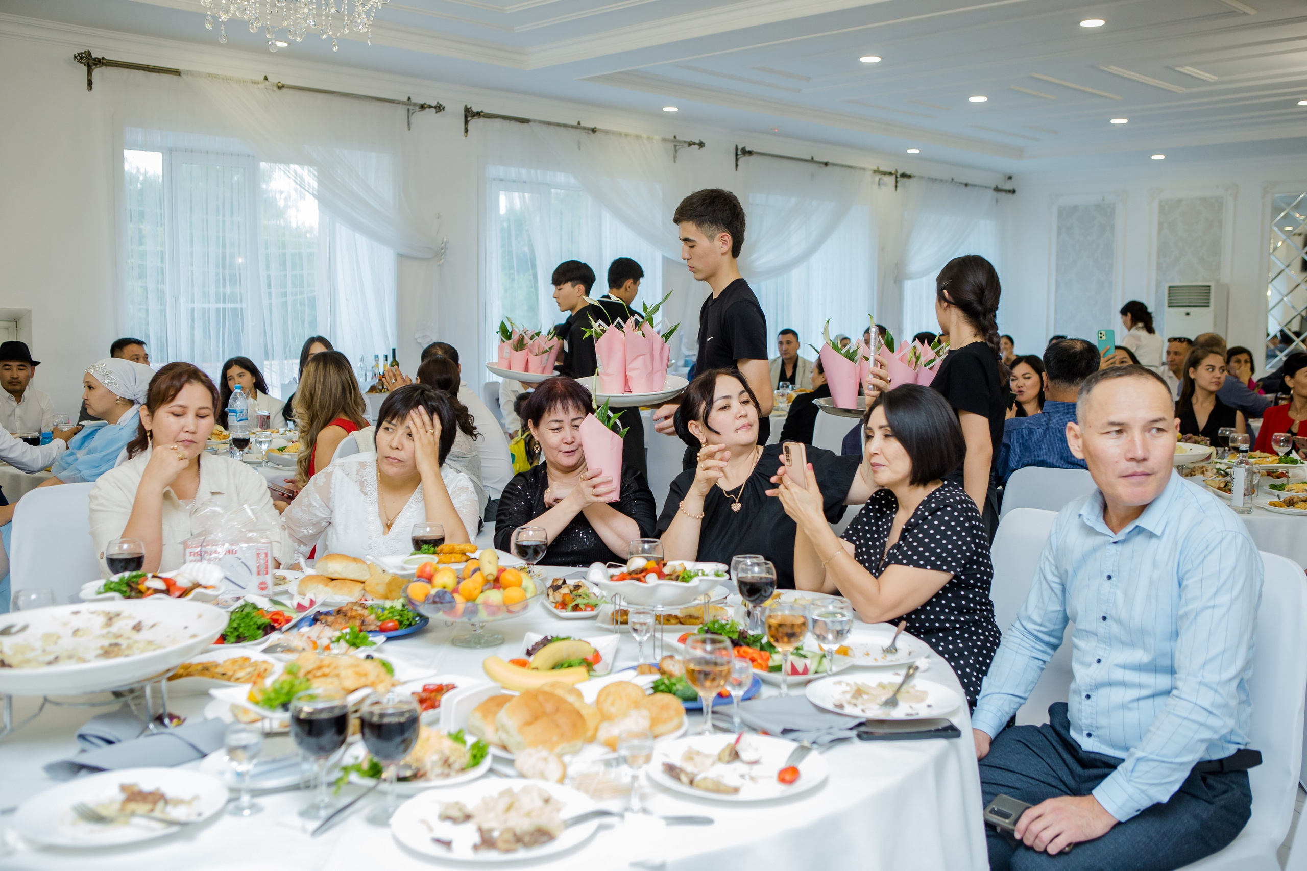 QYZ UZATU ZHADYRA. Свадебный и репортажный фотограф в Астане T.Yertay «Nomad media»