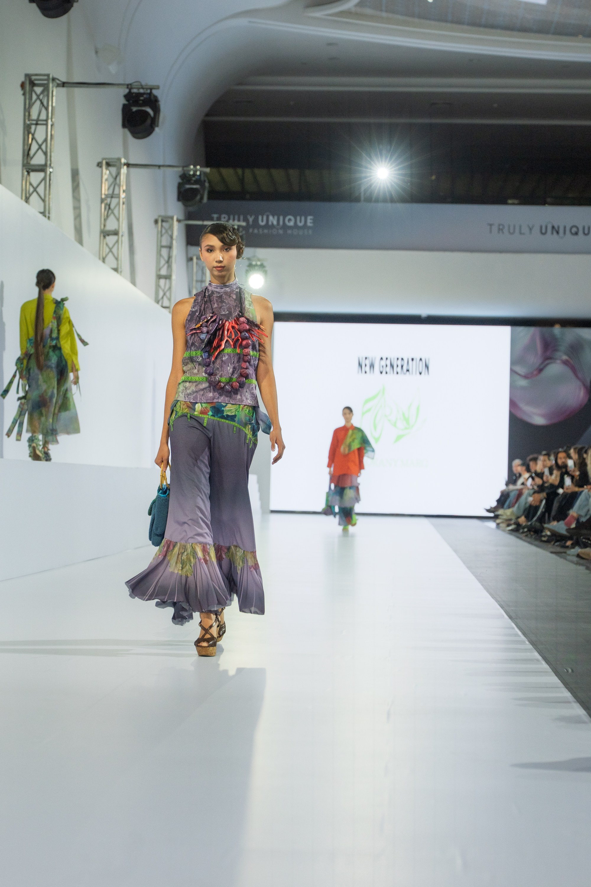 New Generation Florany Marg. Сайт Алматинского НЮ АРТ, будуар и фэшн фотографа Дениса Карпенко