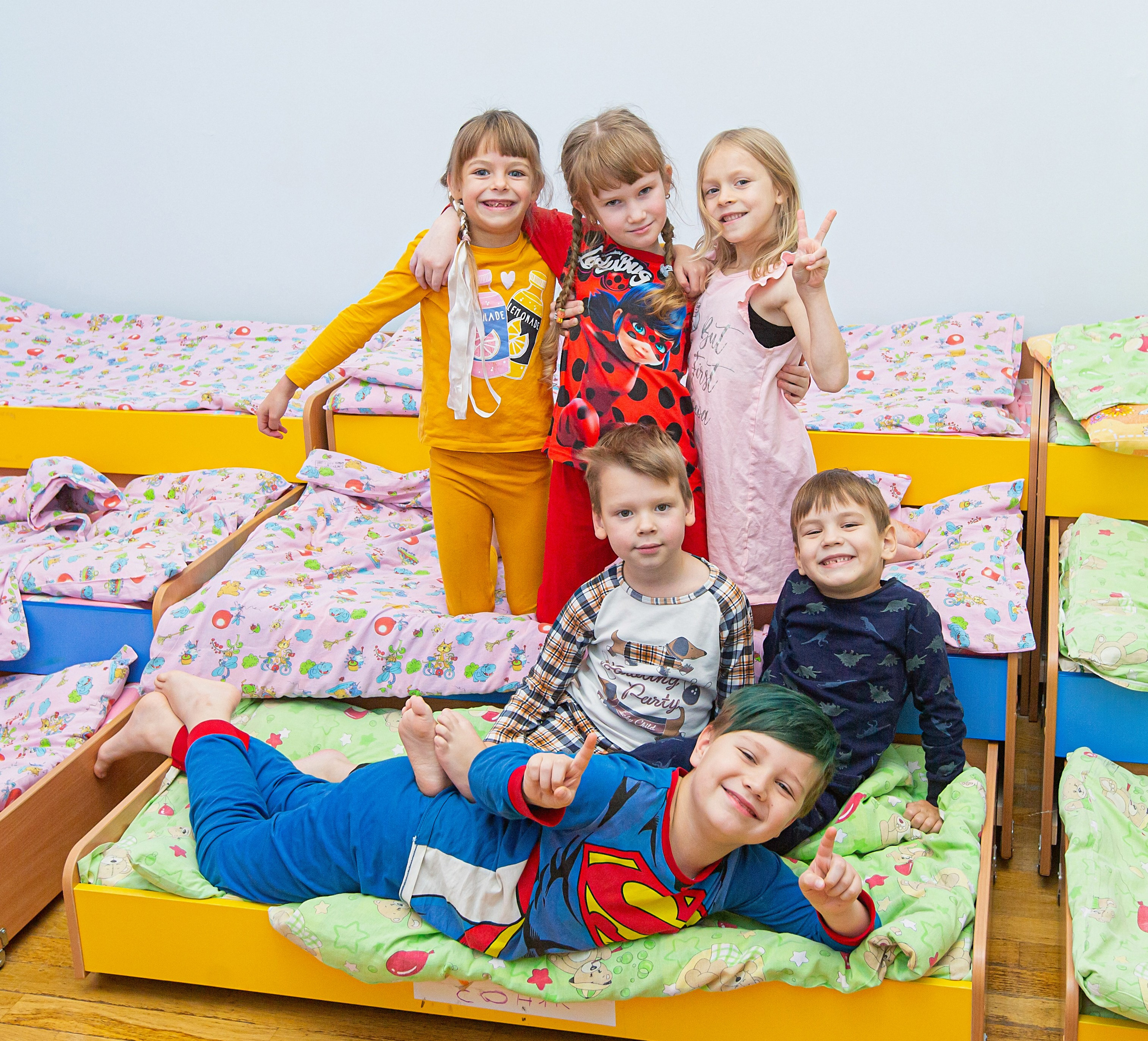 Спальня в детском саду. Свадебный, семейный, детский фотограф в Санкт-Петербурге