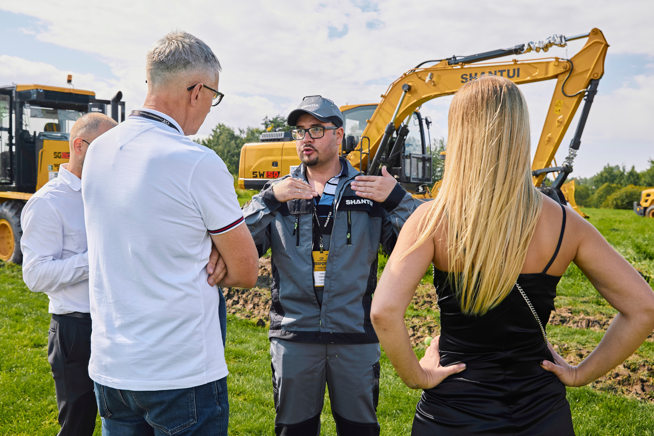 Презентация спец. техники Shantui. Фотограф Александра Иванова