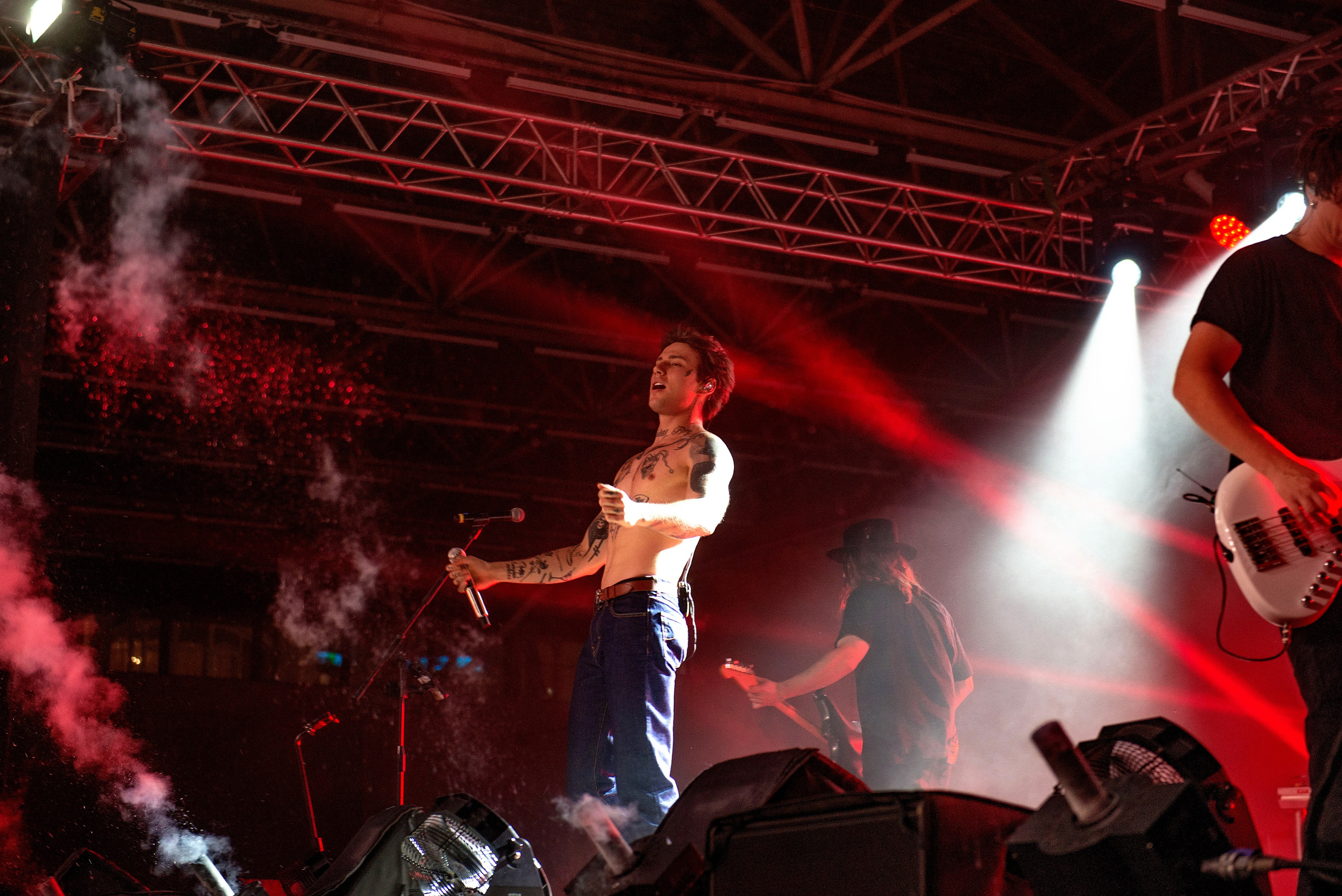 Концерт Хolidayboy. Школьный, фэшн фотограф в Тюмени и в России Ирина Королева