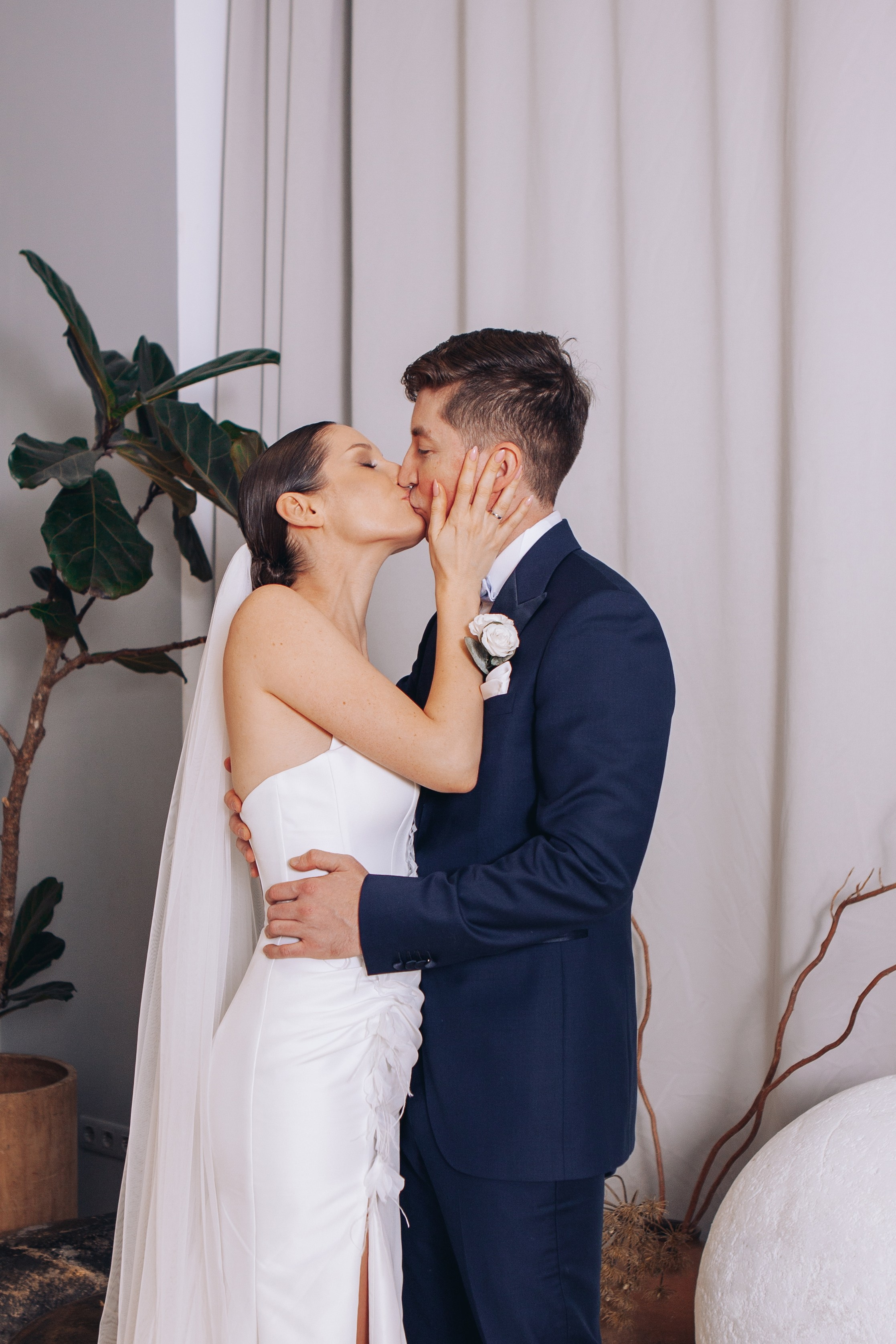 Фотосессия жениха и невесты в шипиловском загсе. Фотограф Ольга Ефремова