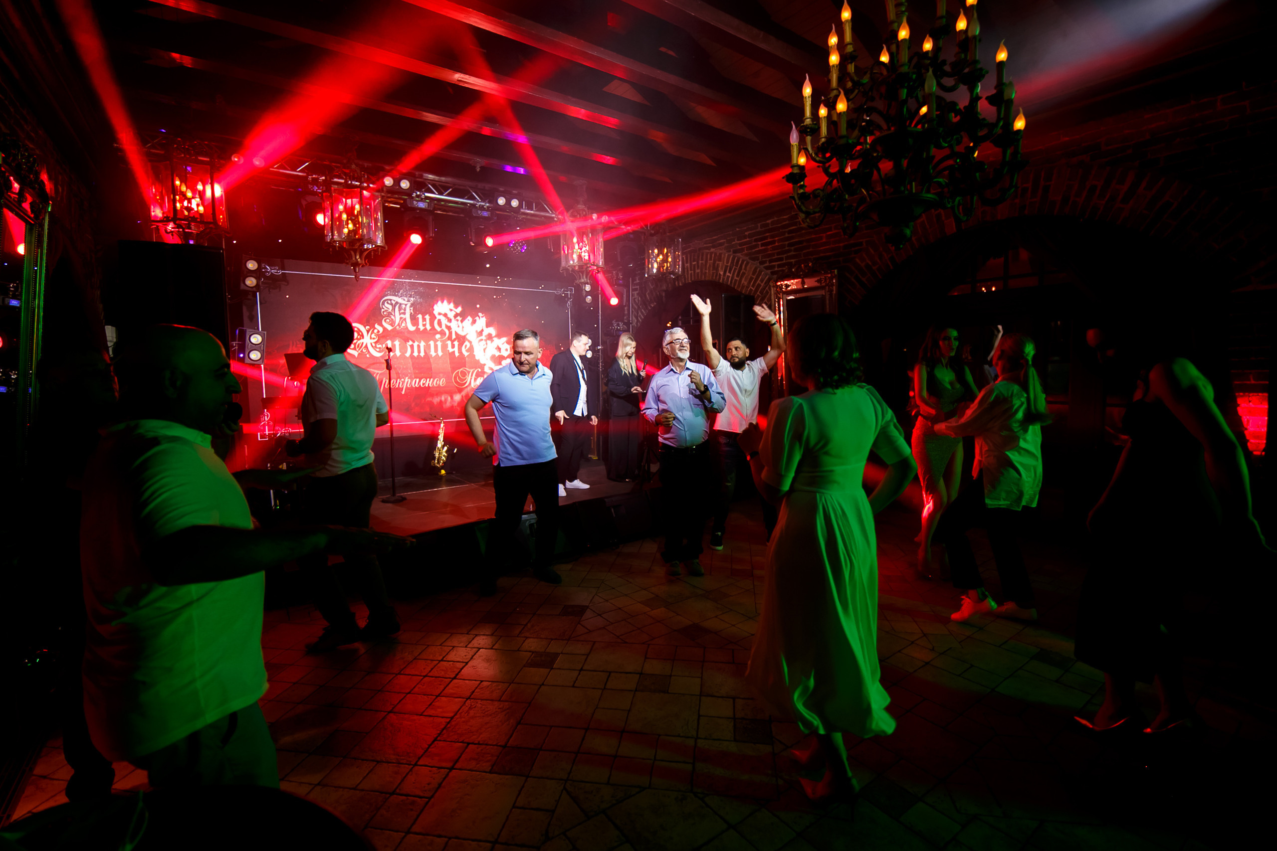 «Юбилей 50». Свадебное фото и видео в Ростове-на-Дону, Краснодаре, Москве и Крыму