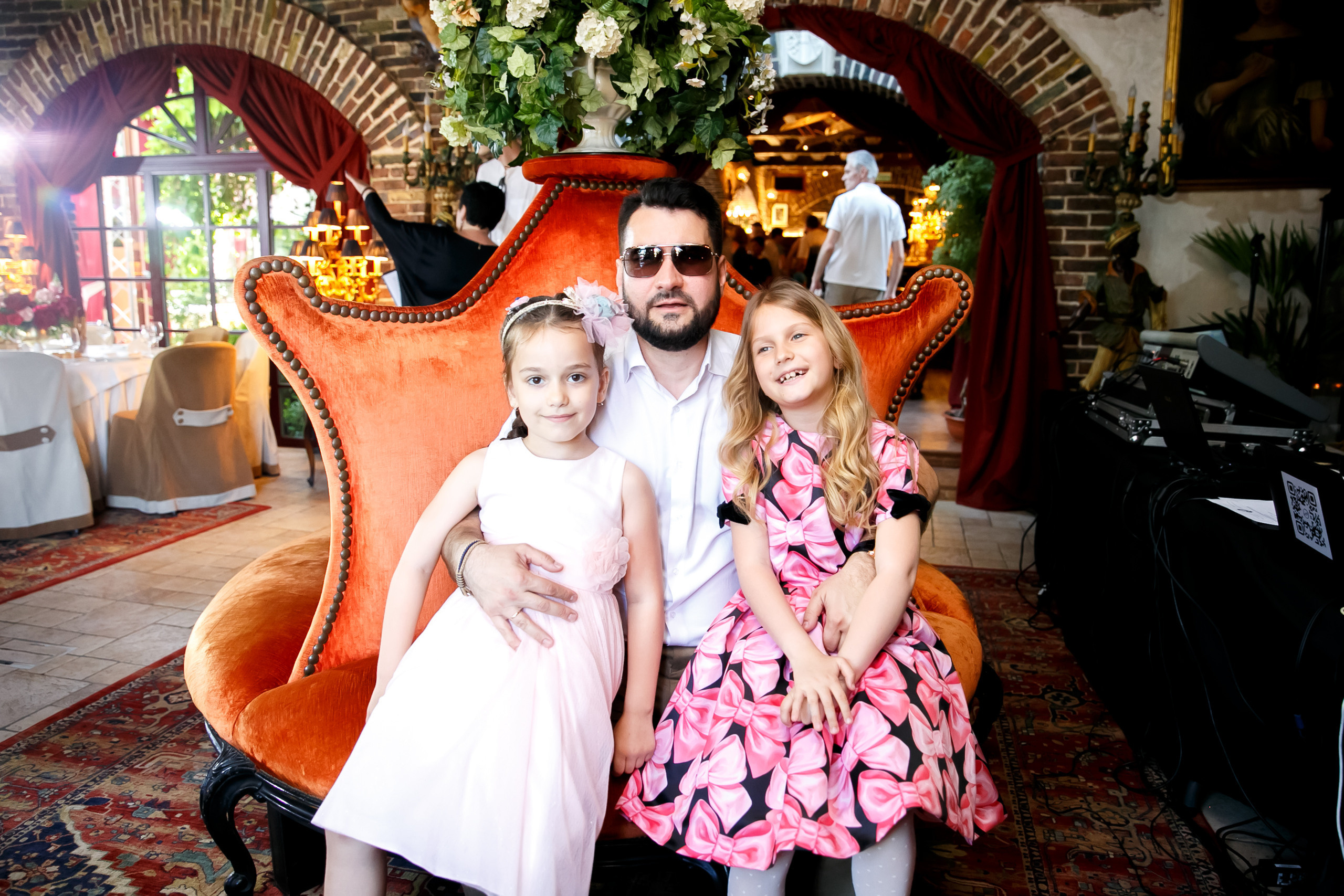 «Юбилей 50». Свадебное фото и видео в Ростове-на-Дону, Краснодаре, Москве и Крыму