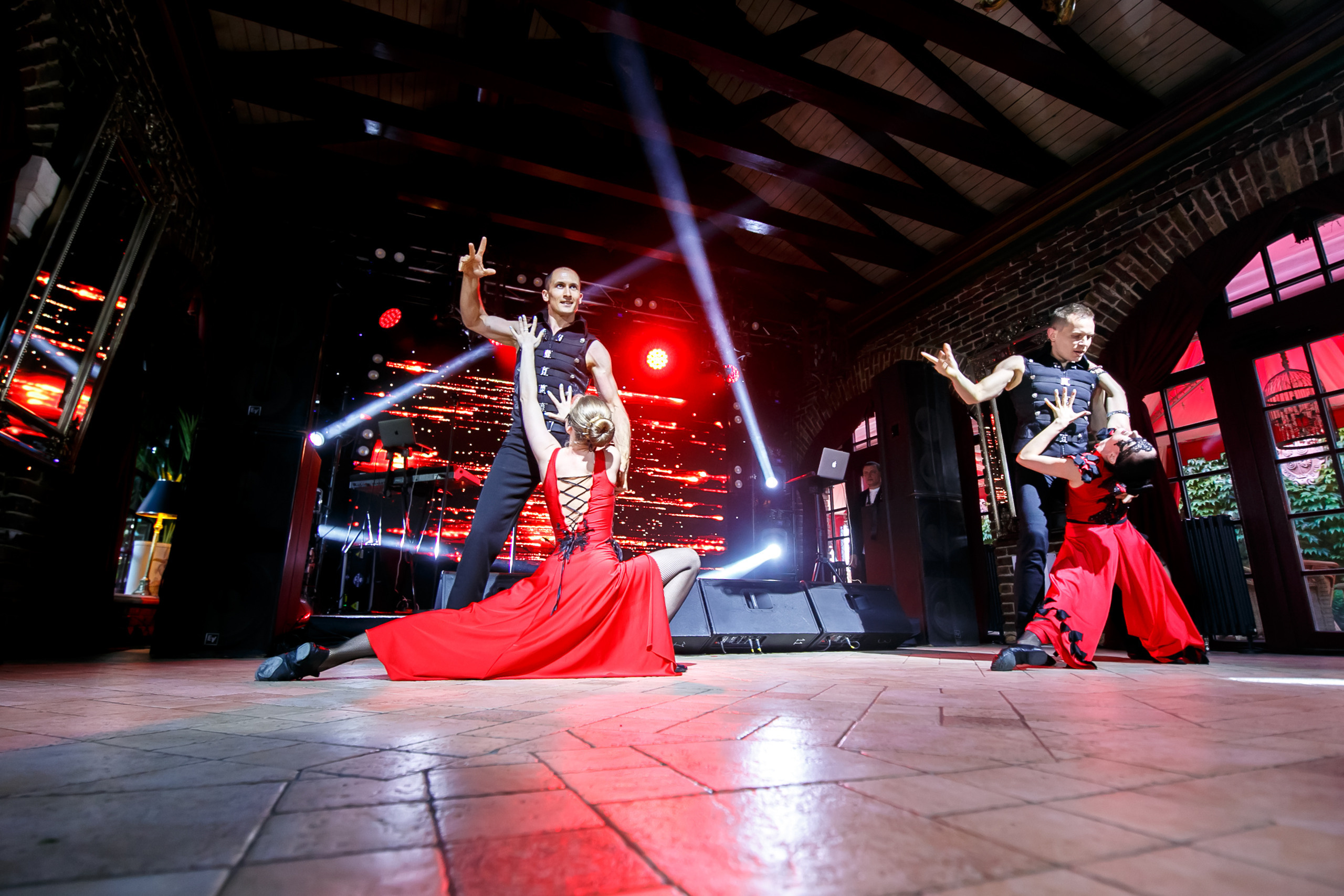 «Юбилей 50». Свадебное фото и видео в Ростове-на-Дону, Краснодаре, Москве и Крыму