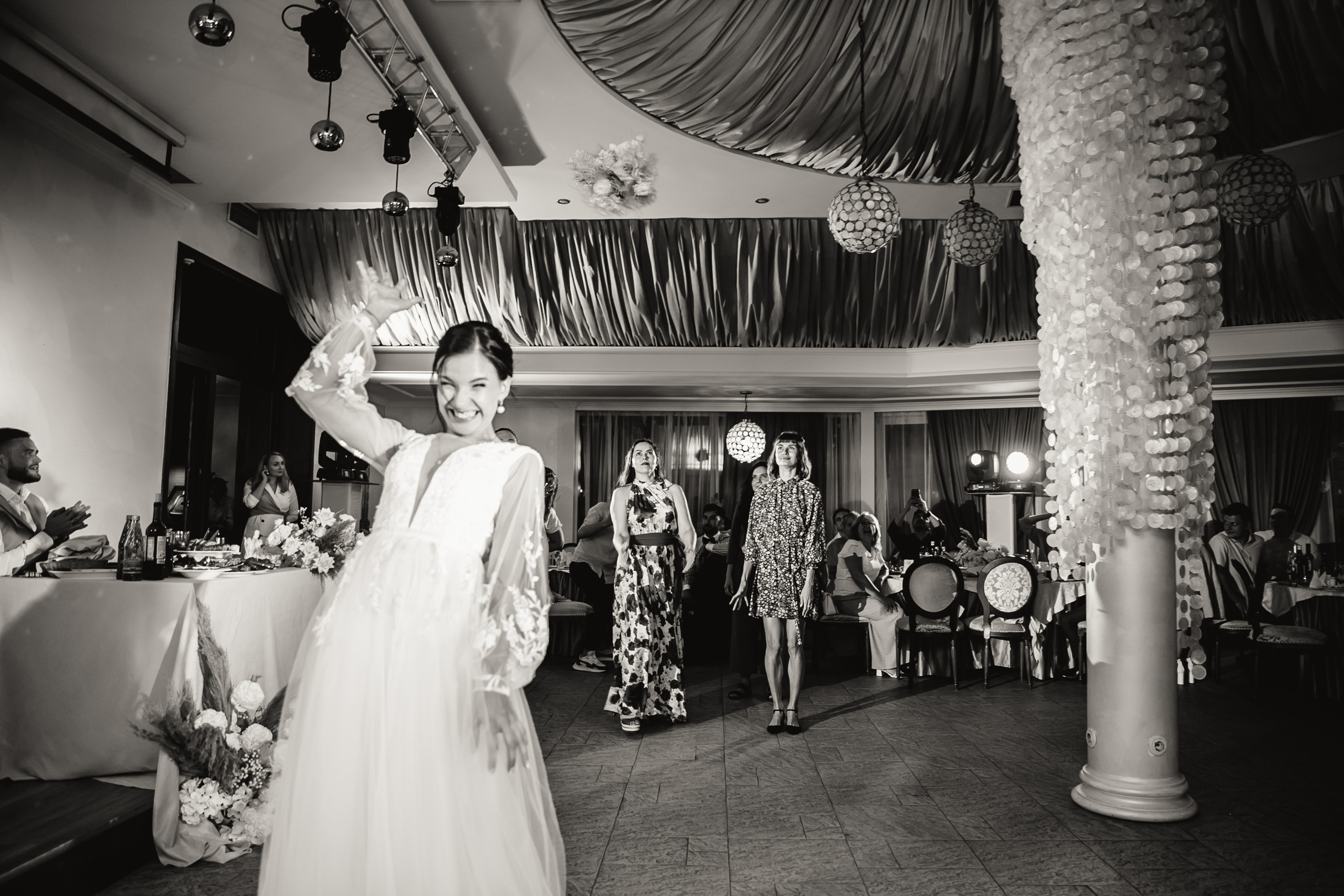 Вадим и Полина. Свадебное фото и видео в Ростове-на-Дону, Краснодаре, Москве и Крыму