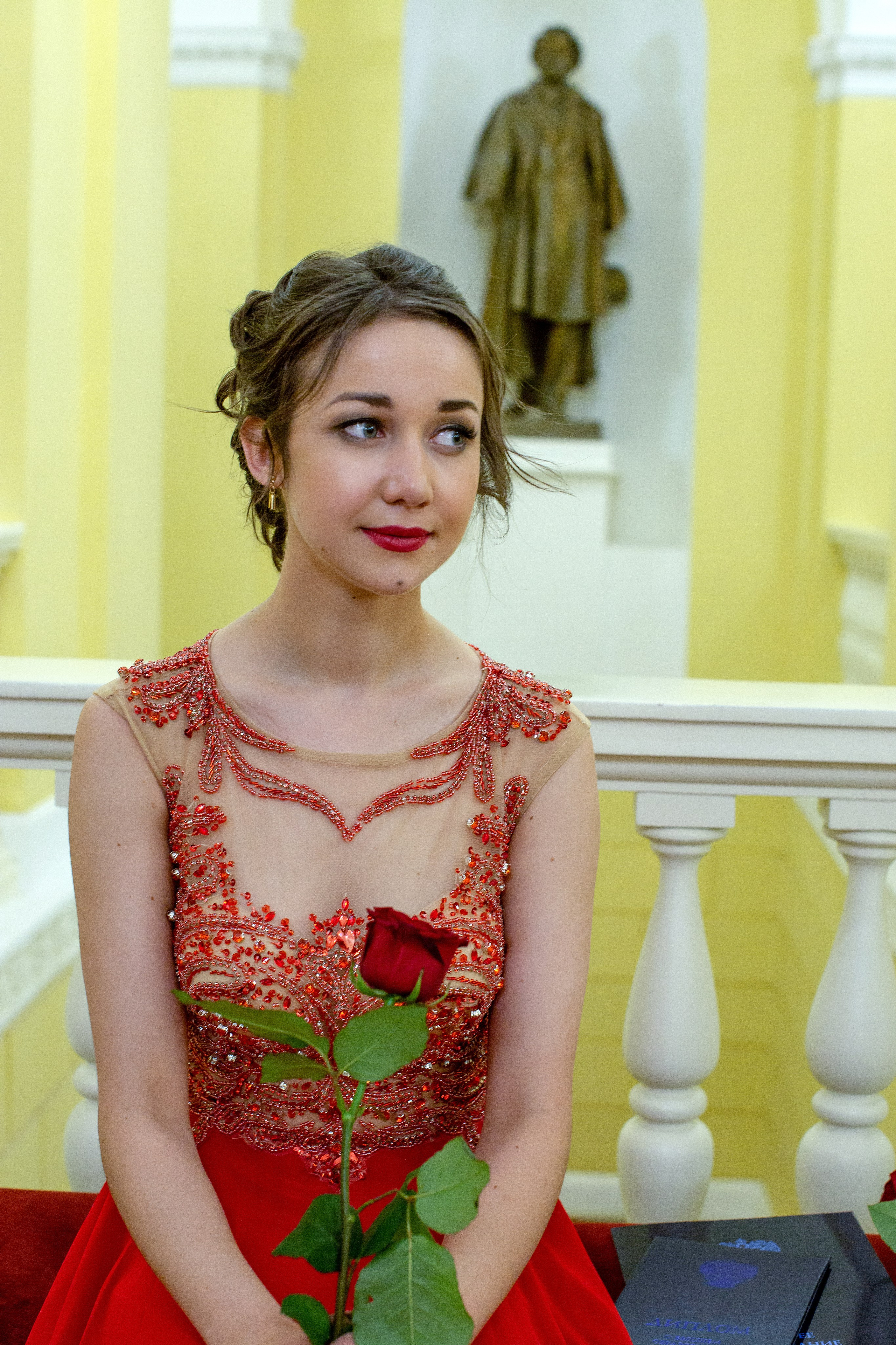 Репортаж -Выпускной. Портретный Студийный и уличный фотограф Москва. Индивидуальные, Семейные, Беременность, Будуар, Каталог, контент съемки для блога и бизнеса