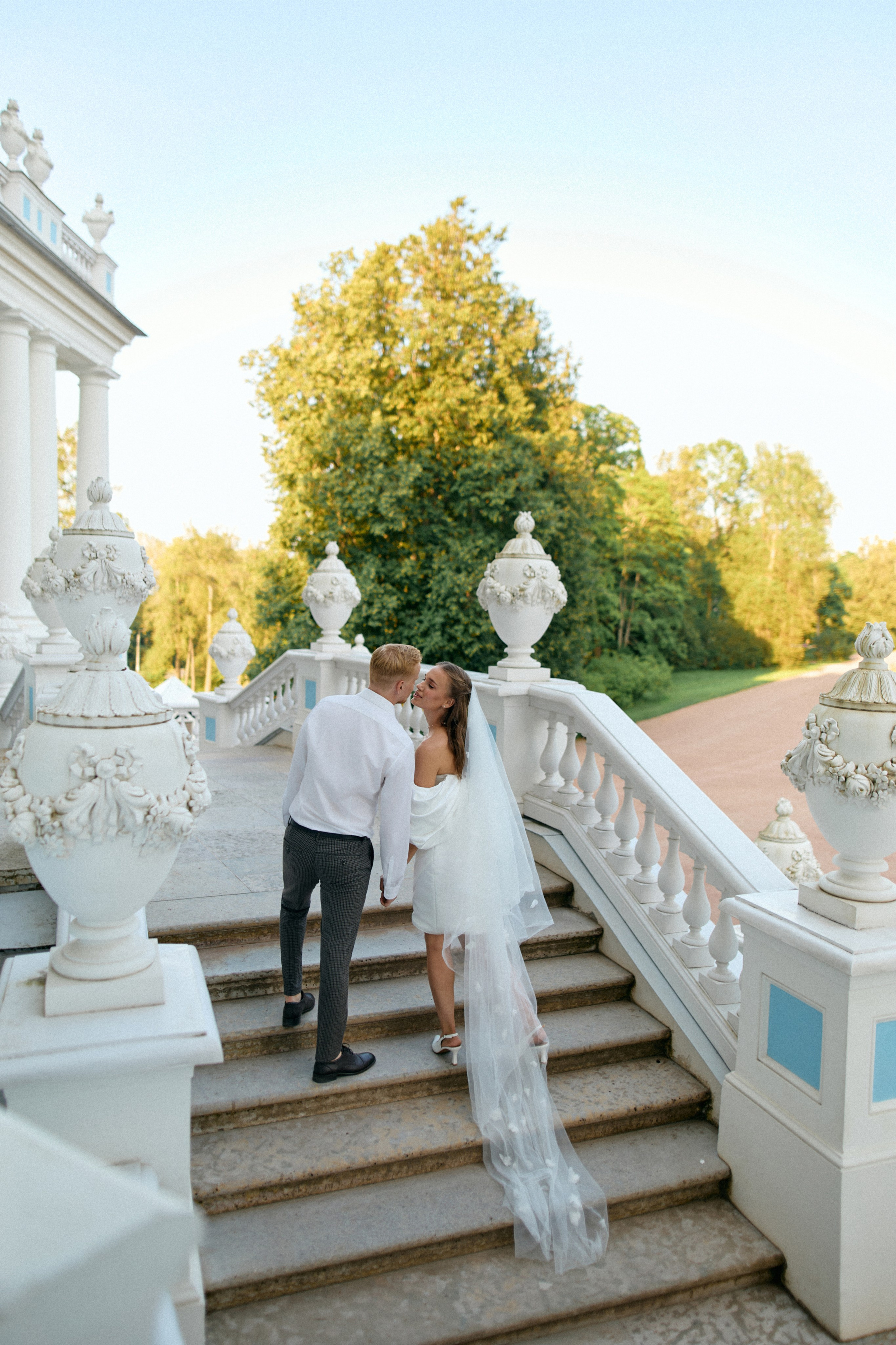 Александр & Варвара. Сестры Карабаза. Фотографы и ретушеры в Москве и Санкт-Петербурге