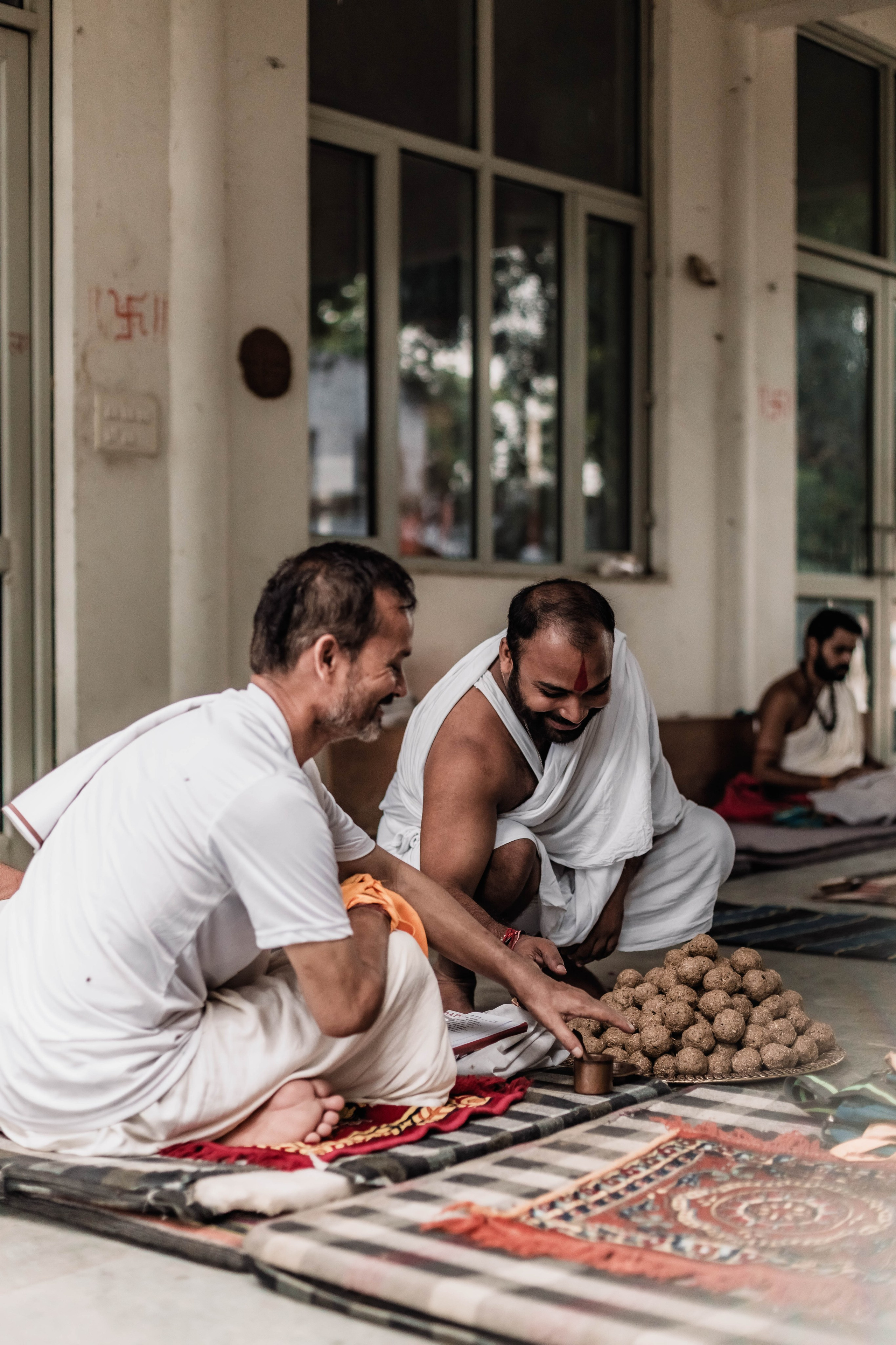Pitri Paksha yagyas & poojas Devraha Baba ji ashram. Mariam Bagdasaryan