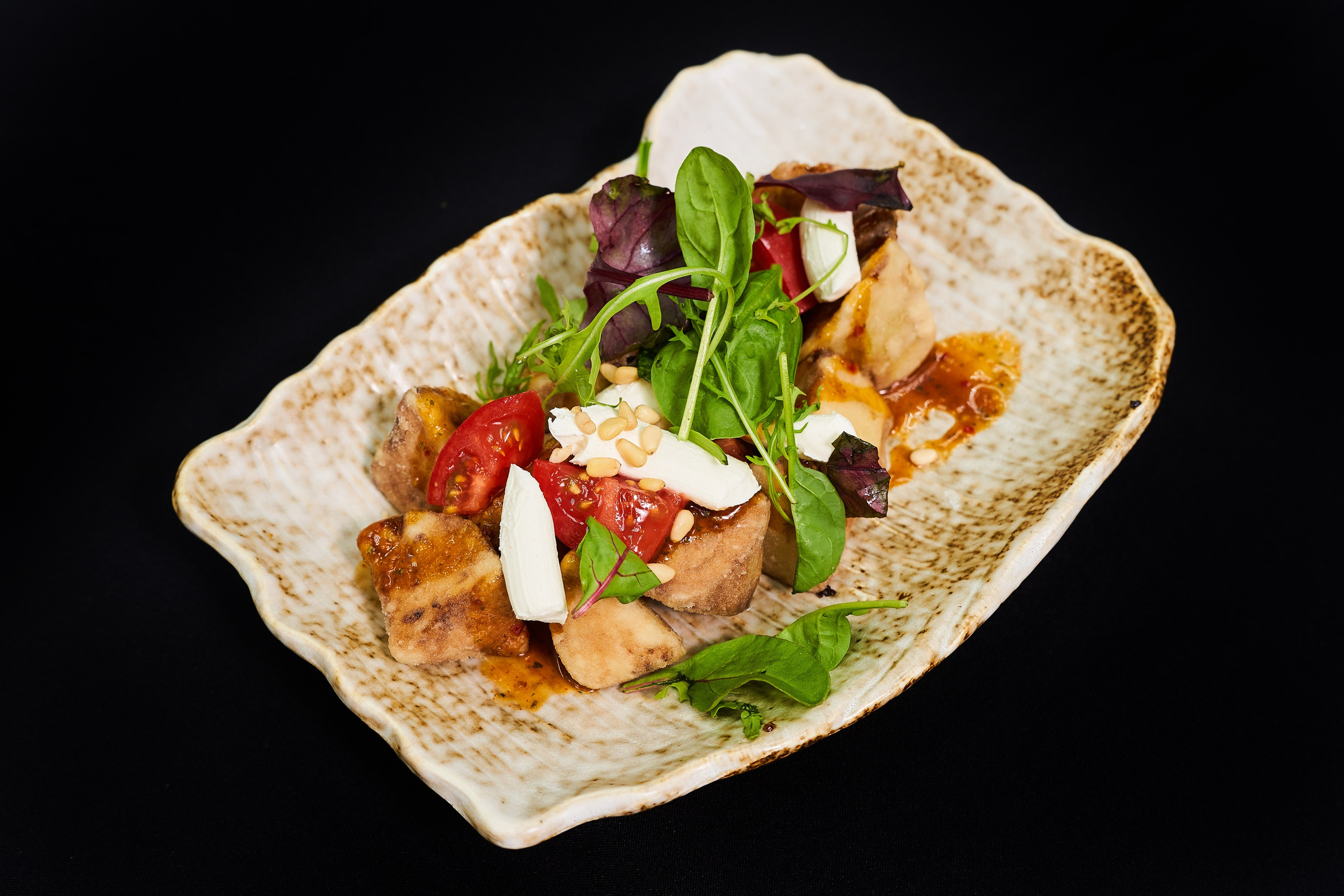 Предметная и фудсъёмка в Москве. Фото для маркетплейсов. Фотограф Петр Анисимов