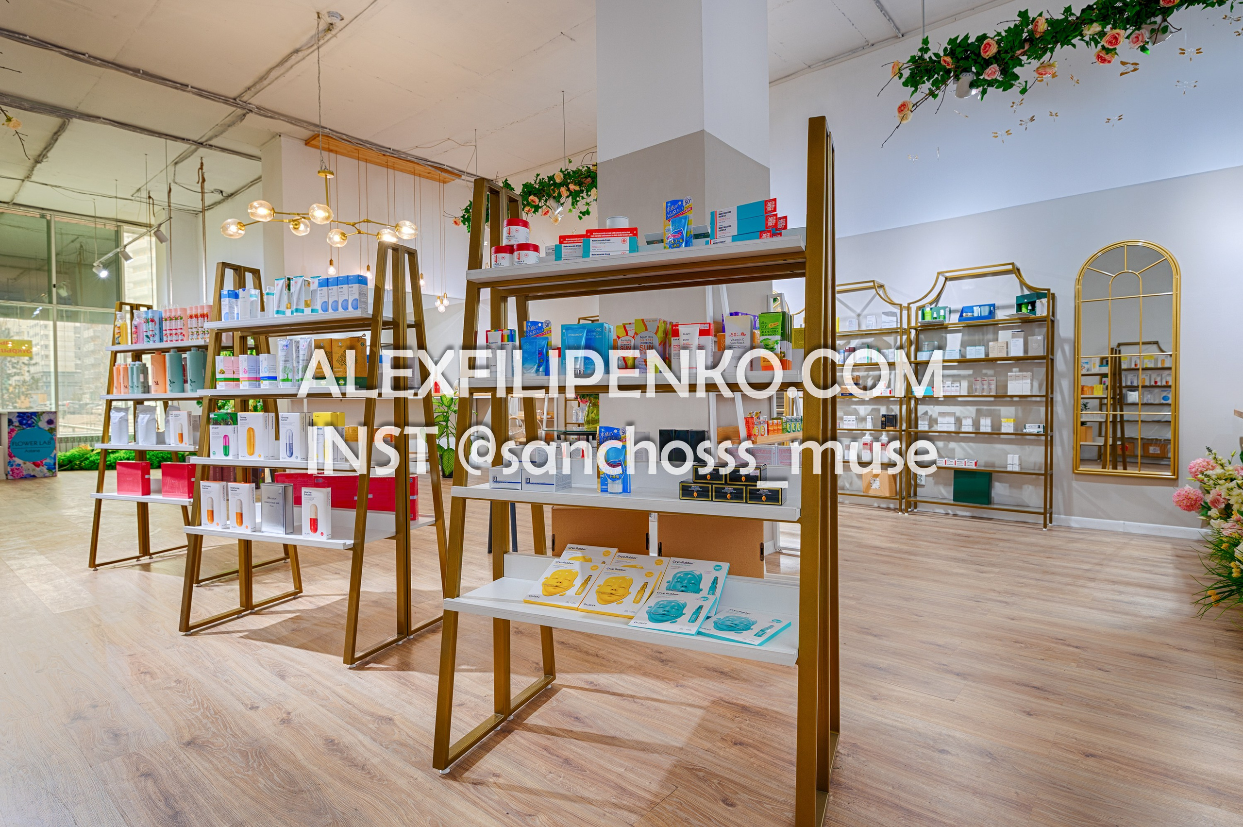 Luxe K-COSMETICS, магазина косметики. Фотограф интерьера недвижимости и архитектуры в Астане