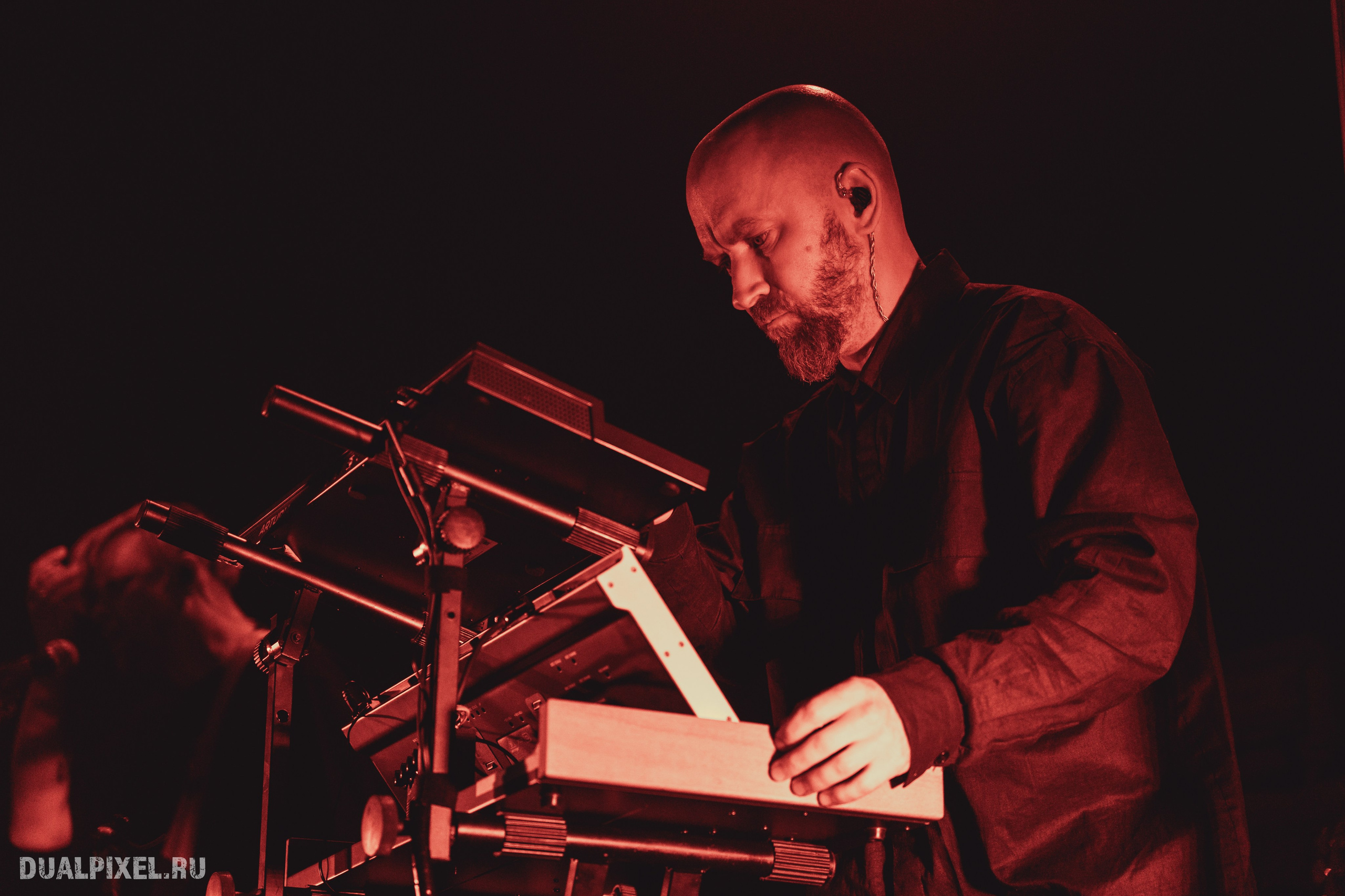 DenDerty концерт в Москве 30.03.2025. Магия музыки в кадре: Концертная Фотография