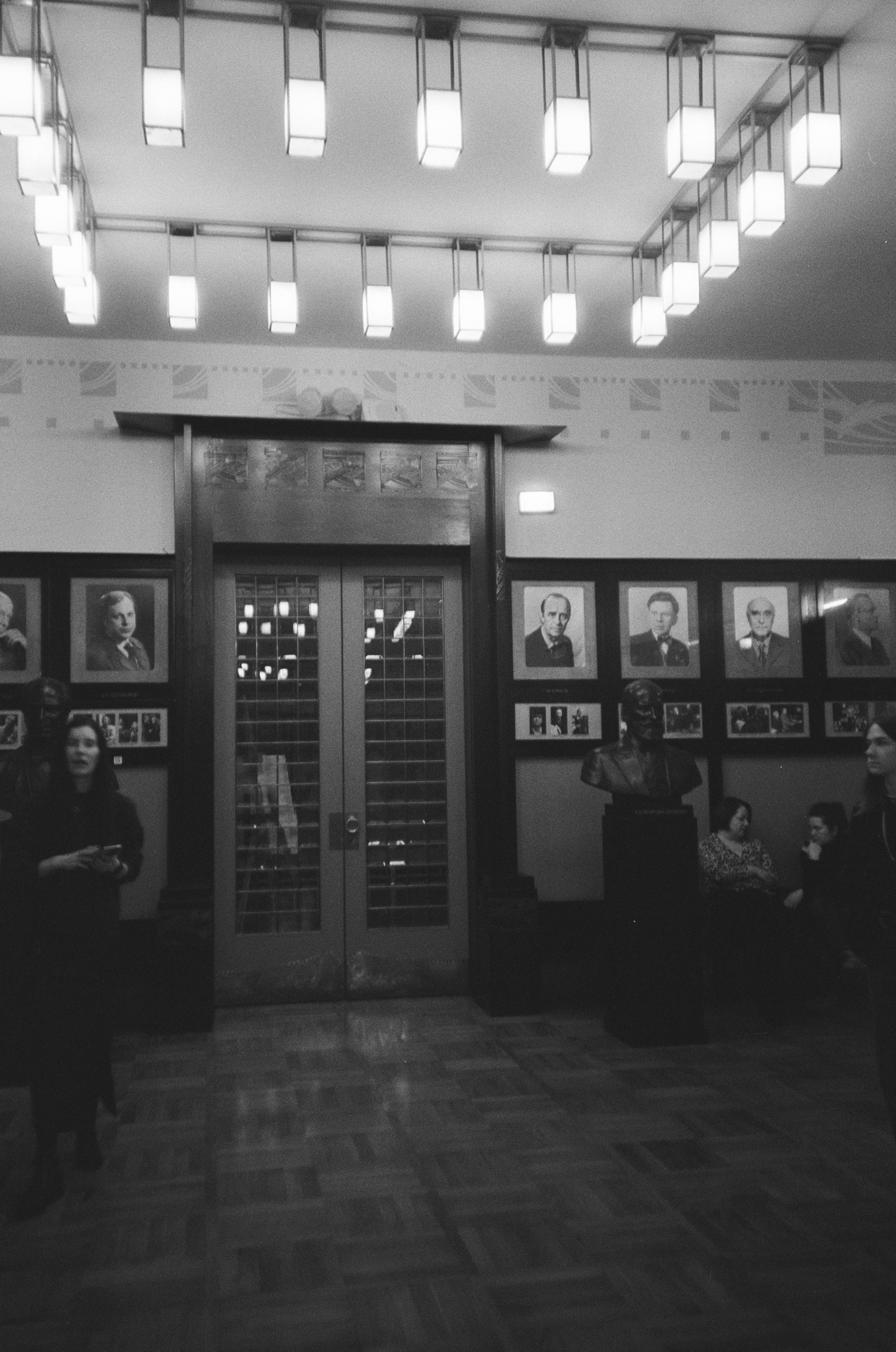 Культурный март: Скуратов кофе, джаз в зале Чайковского и Сережа в МХТ. Фотограф-документалист Мария Осокина