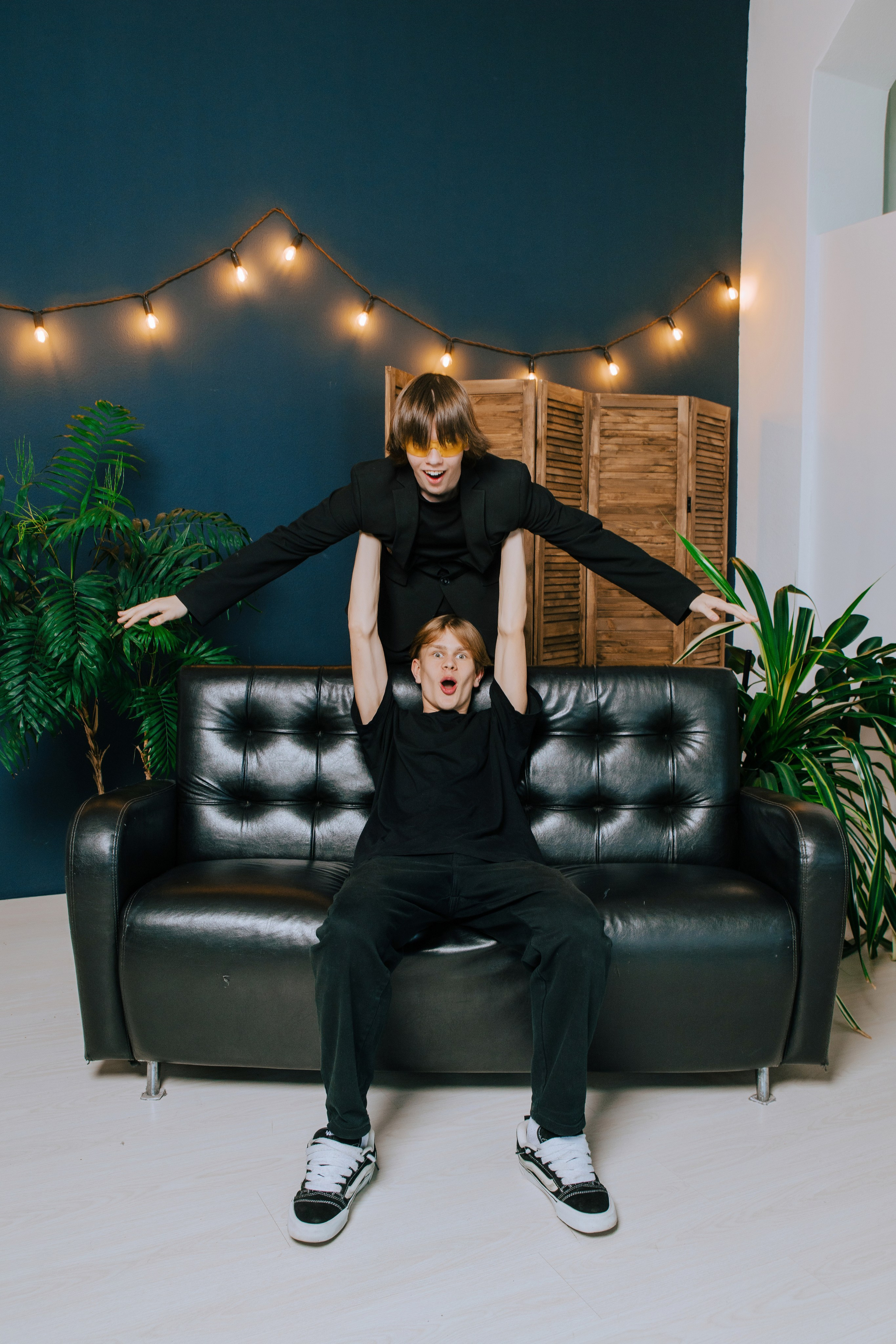 Гимназия им. Сайбеля — Выпуск 2024, 9 класс. Фотограф Ярмишко Дарья. Выпускные фотокниги