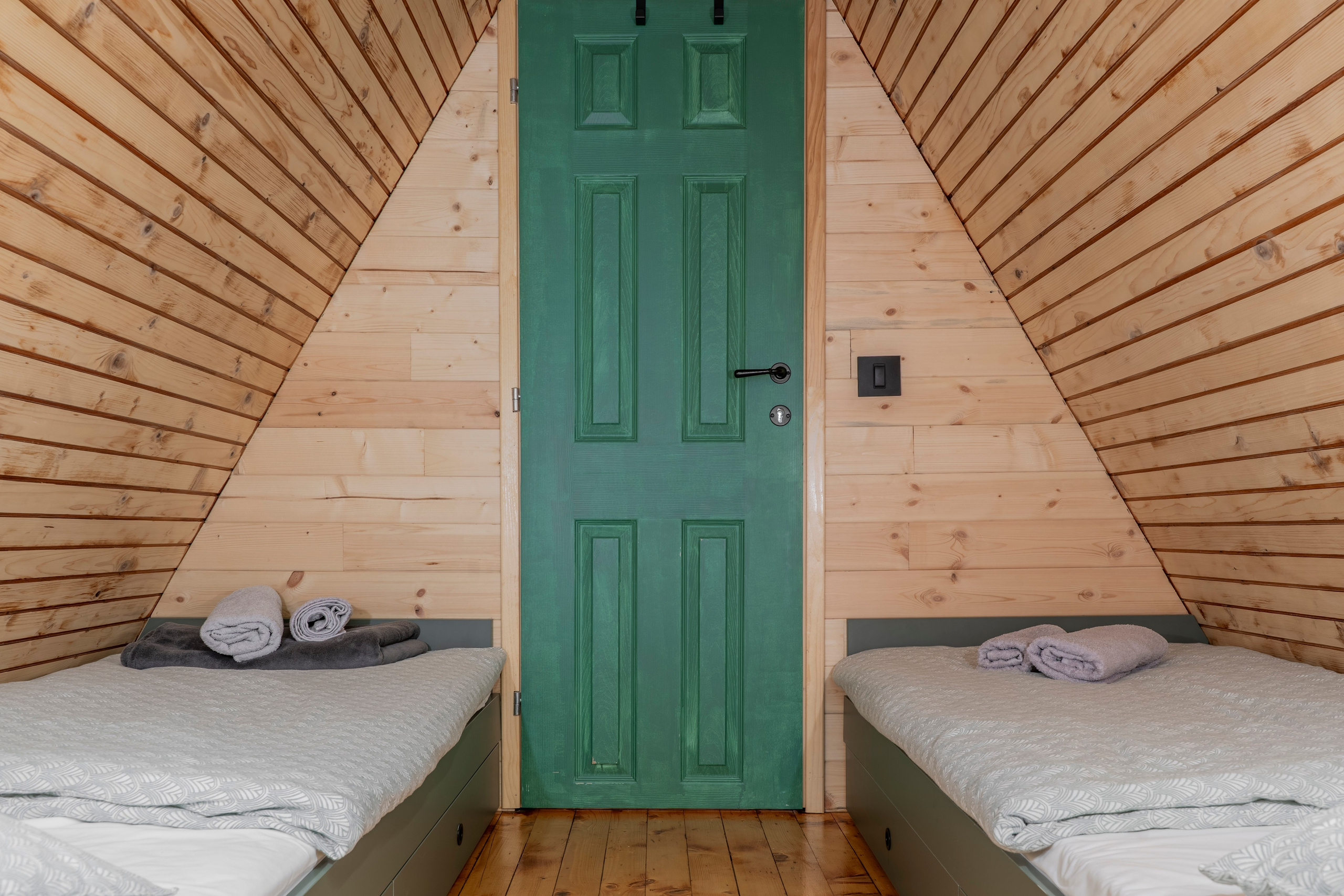 Viktorija Chalet. Photographer Liana Sudets Serbia Kopaonik Brzece Brus