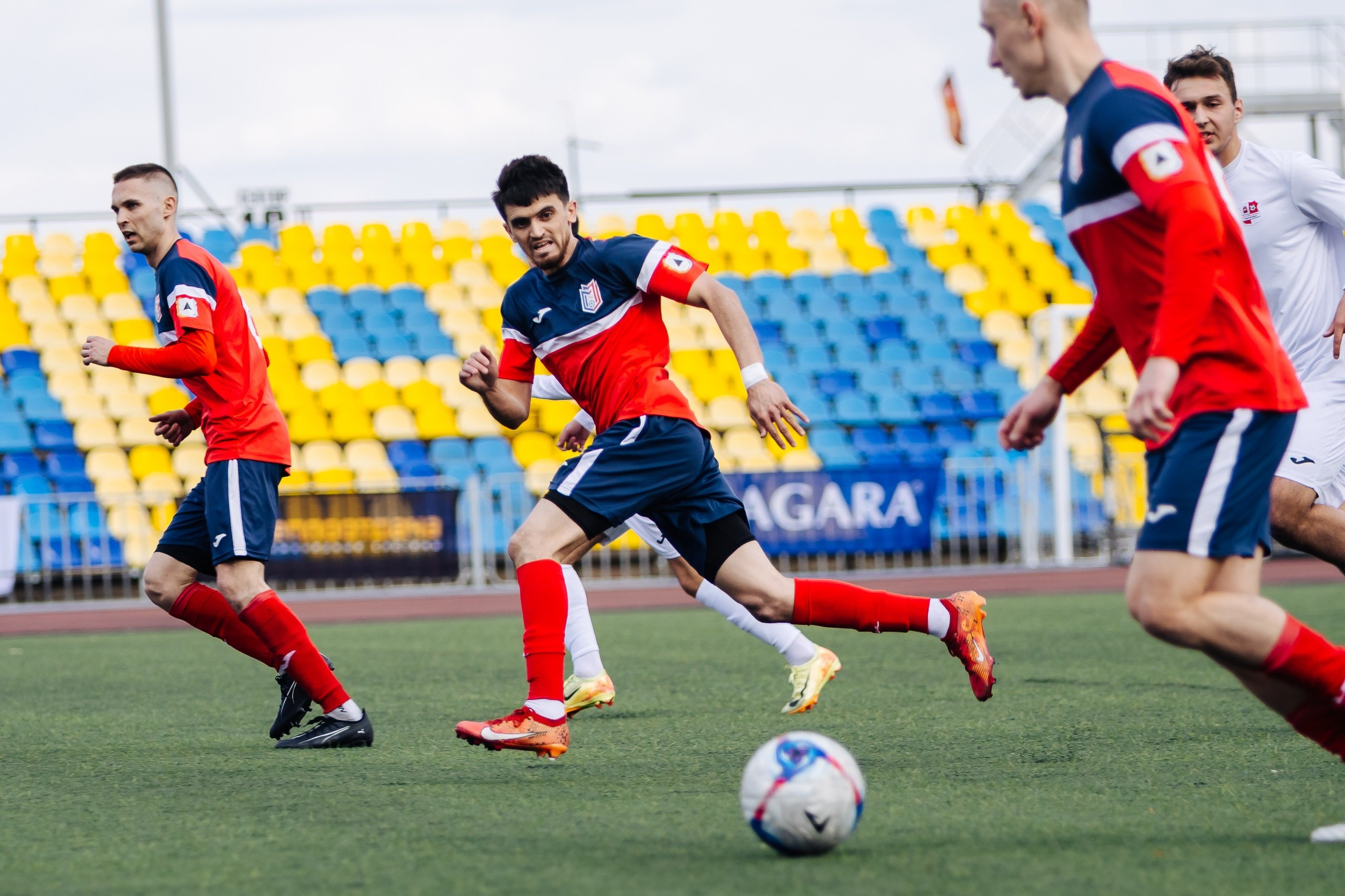 ФК «Металлург-Магнитогорск» vs ФК «ОСШ-Челябинск-М» // 05.04.25. Денис Прохоров Фотограф в г. Магнитогорск