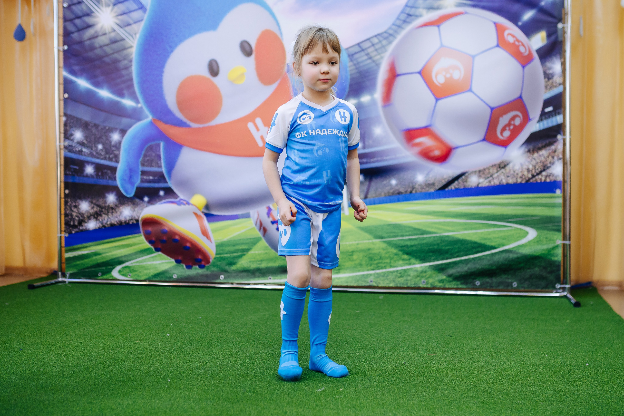 Фотосессия с кубком в детских садах г. Магнитогорска. Денис Прохоров Фотограф в г. Магнитогорск