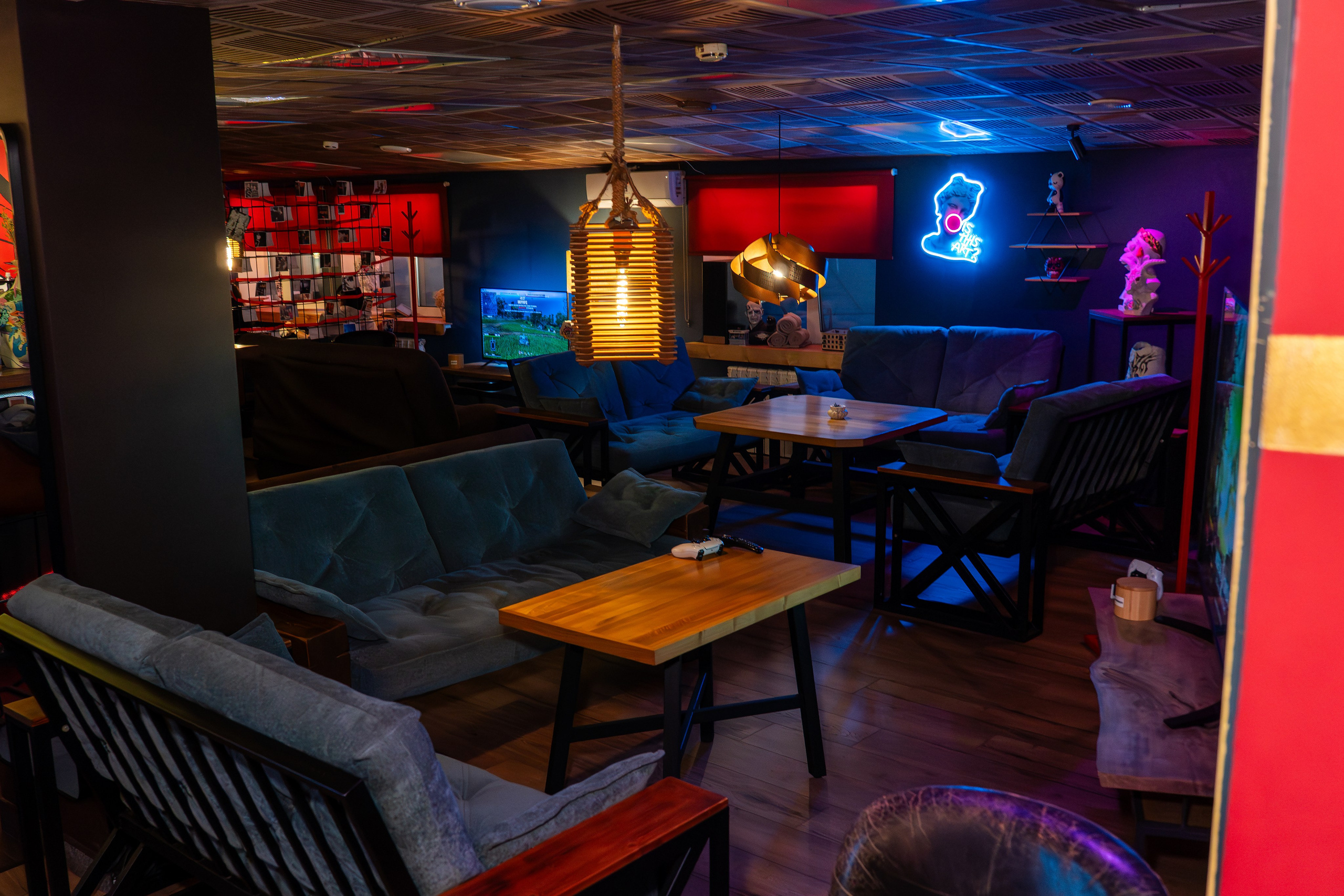 Фотографии заведения Gusto hookah. JOHNNY SOLOVEV VISION