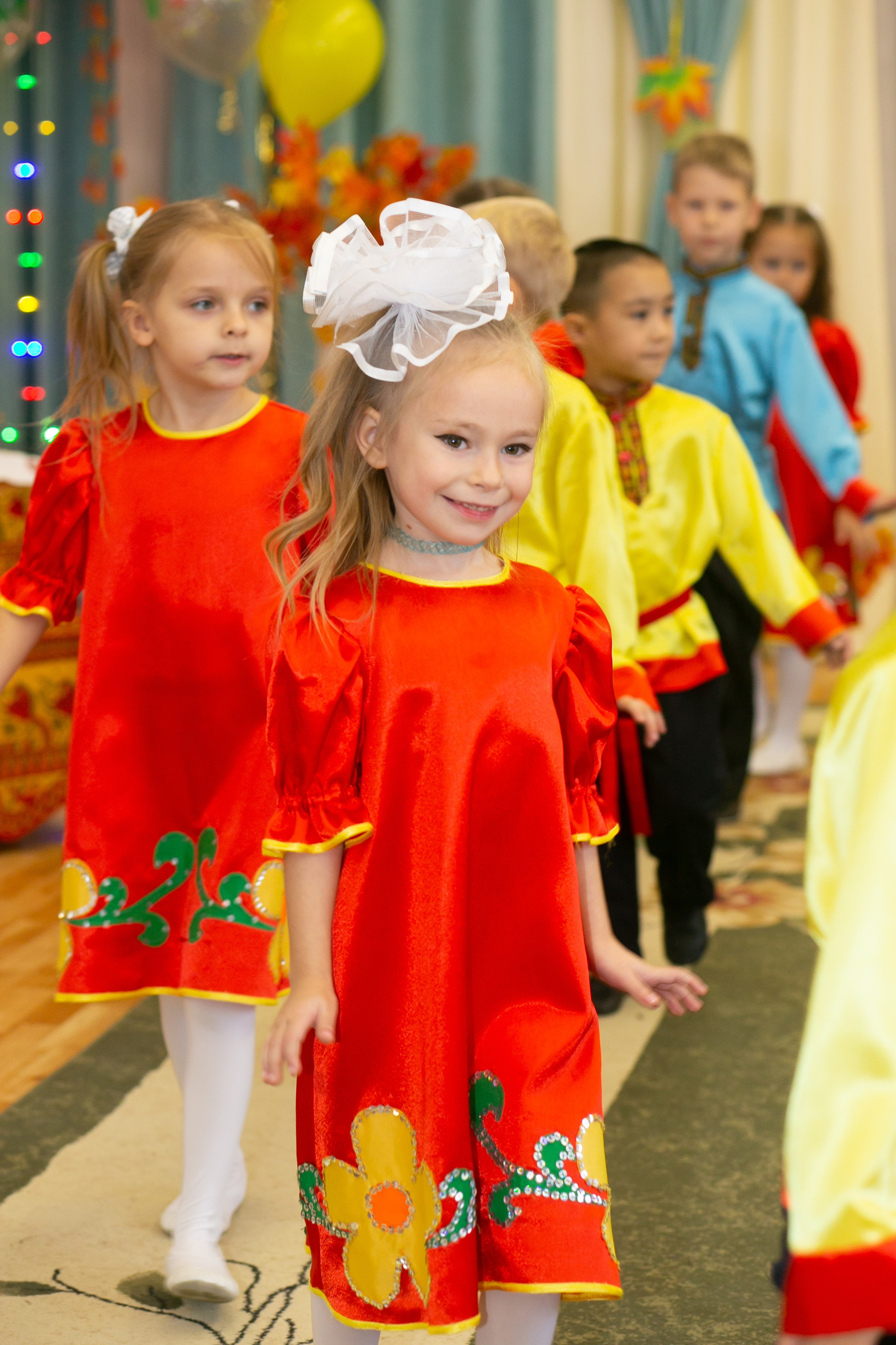 Выпускные и Утренники. Фотограф новорожденных и семейный фотограф НСО г. Бердск Марина Львова