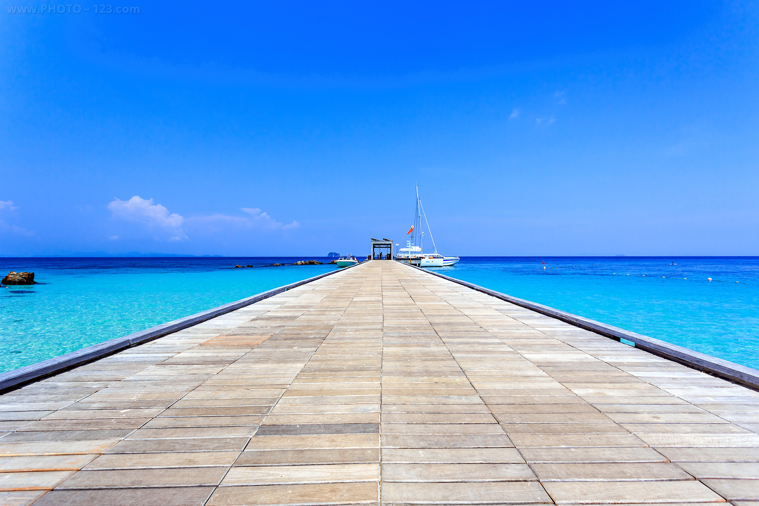 Landscape. Photographer, Retoucher & Graphic Designer @photo123pro