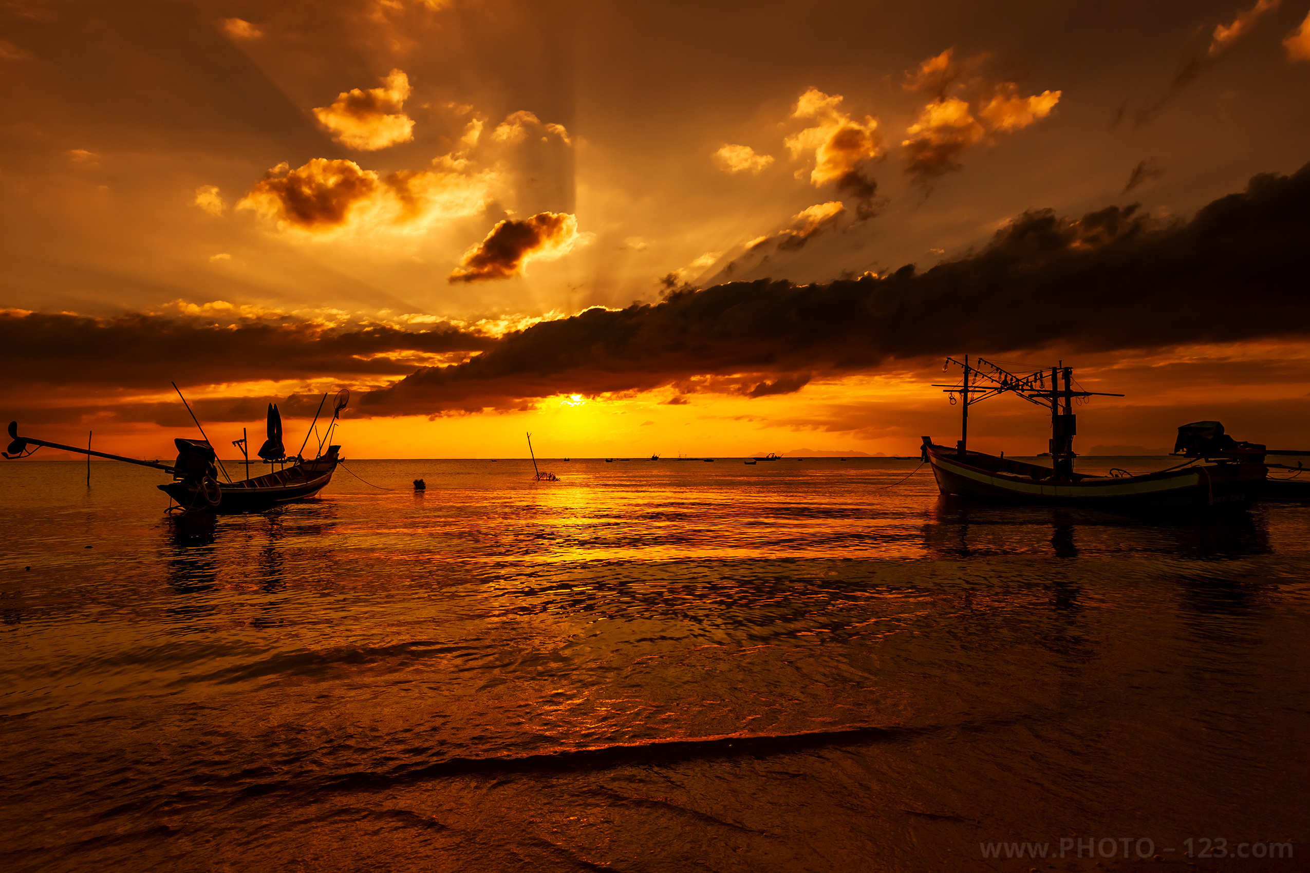 Landscape. Photographer, Retoucher & Graphic Designer @photo123pro