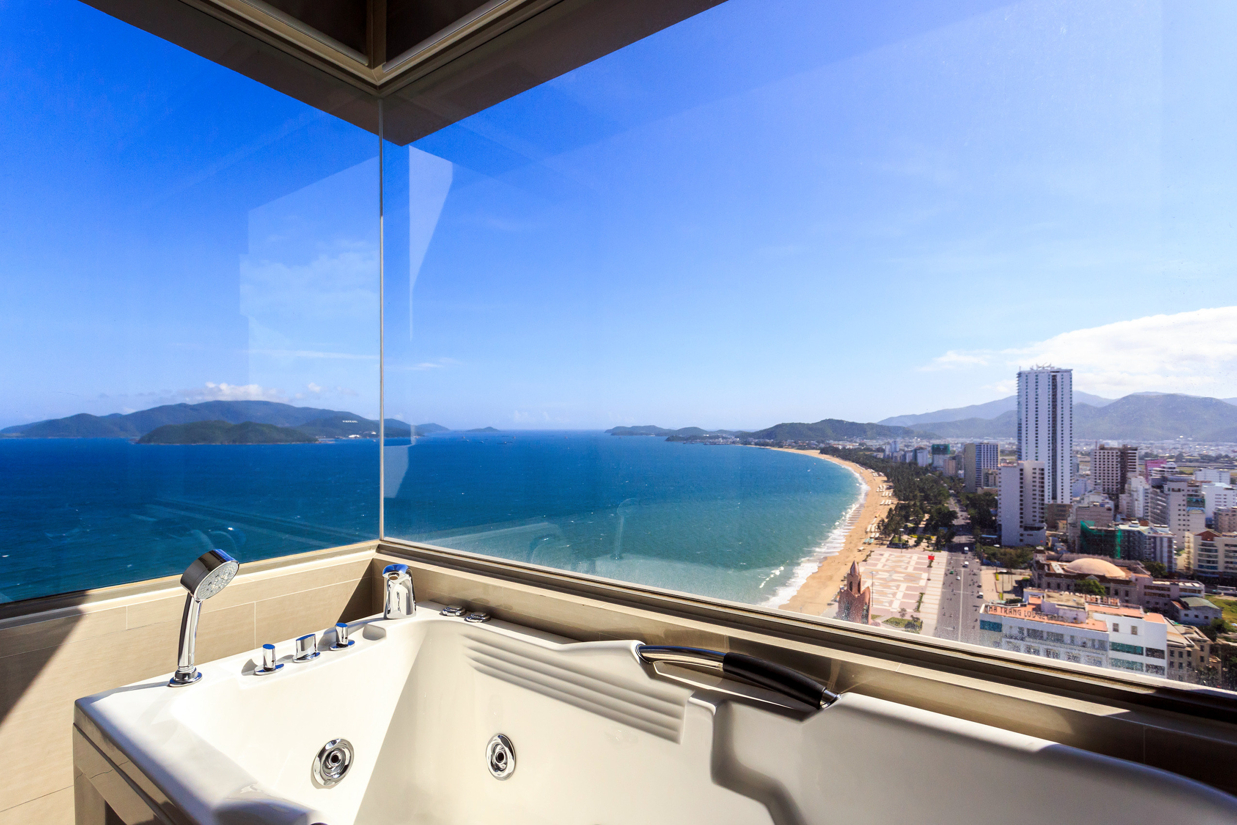 Real estate. Photographer, Retoucher & Graphic Designer @photo123pro