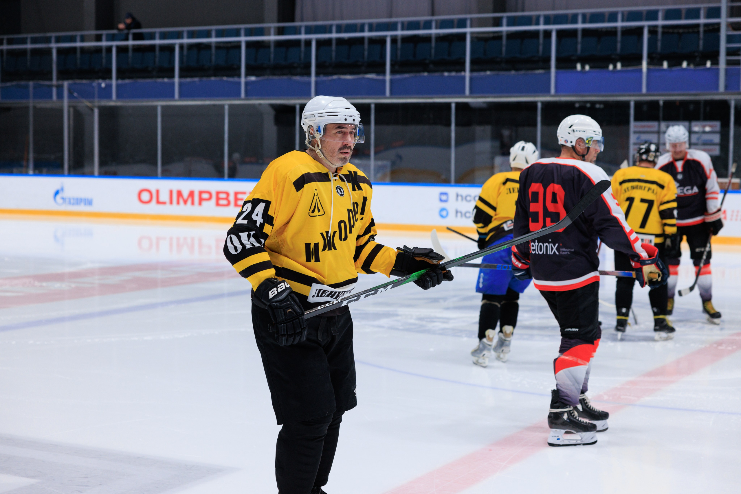 НХЛ Омега — Ижорец (3-2). Фотограф Александр Заломаев