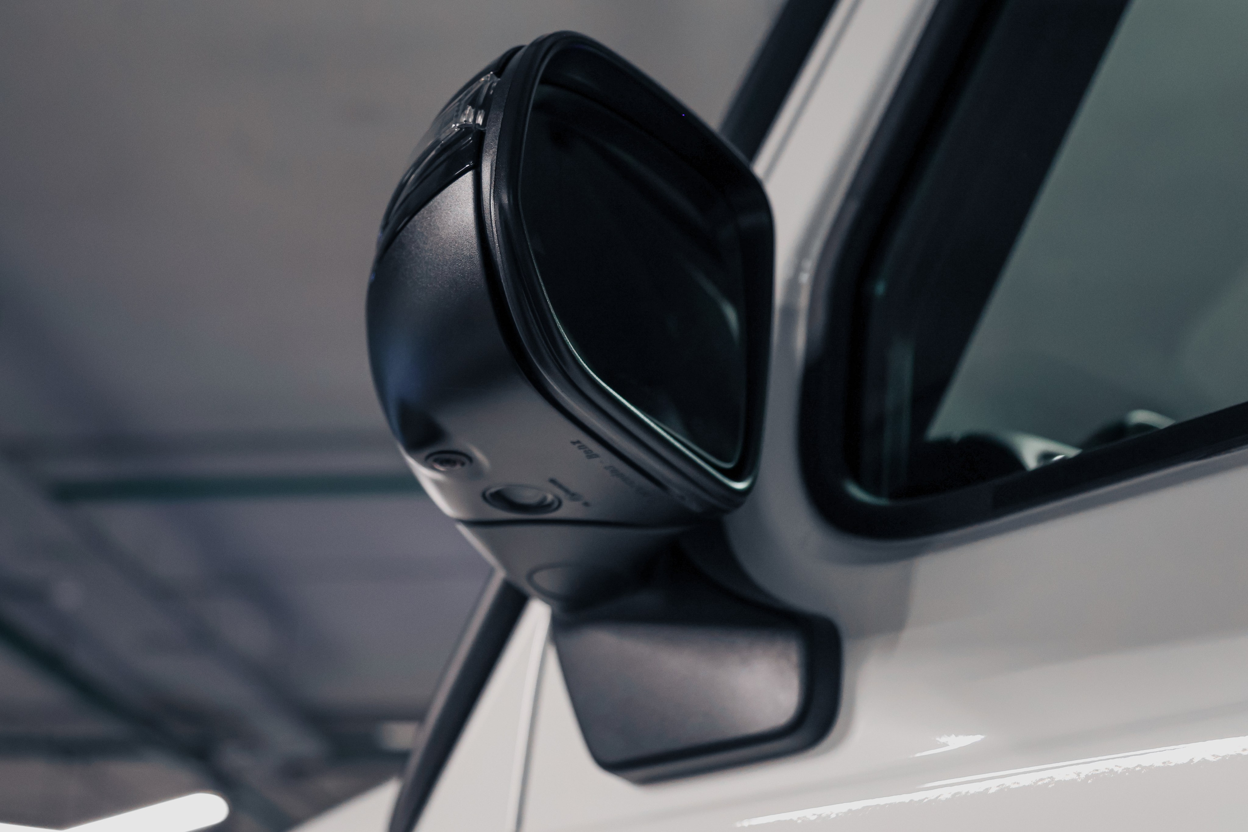 2022 MERCEDES BENZ G63 AMG $235,000 / 16,414 KM ODOMETER. Mixturecaptures