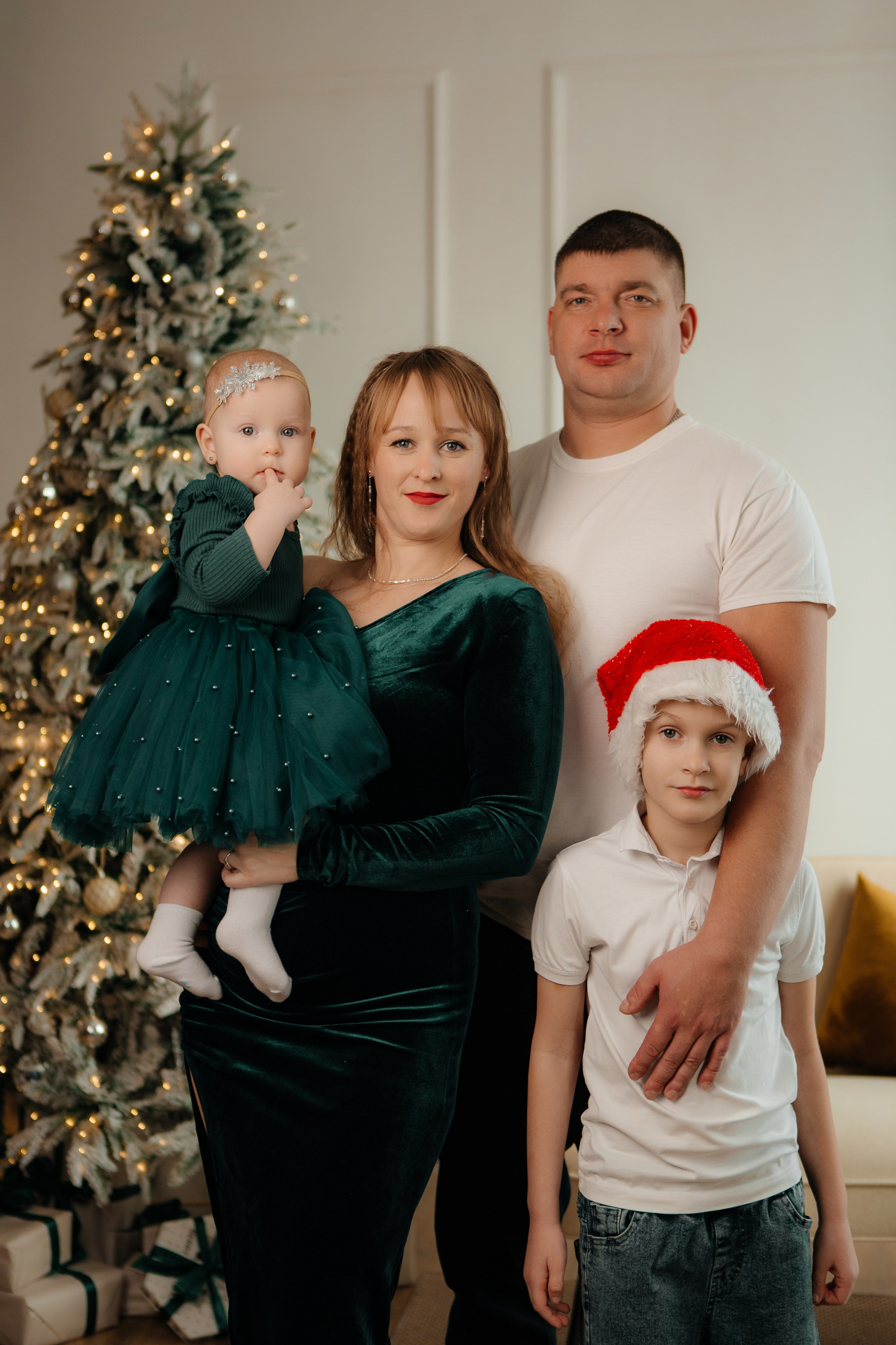 Семейная новогодняя. Photographer EKATERINA RUSKIKH