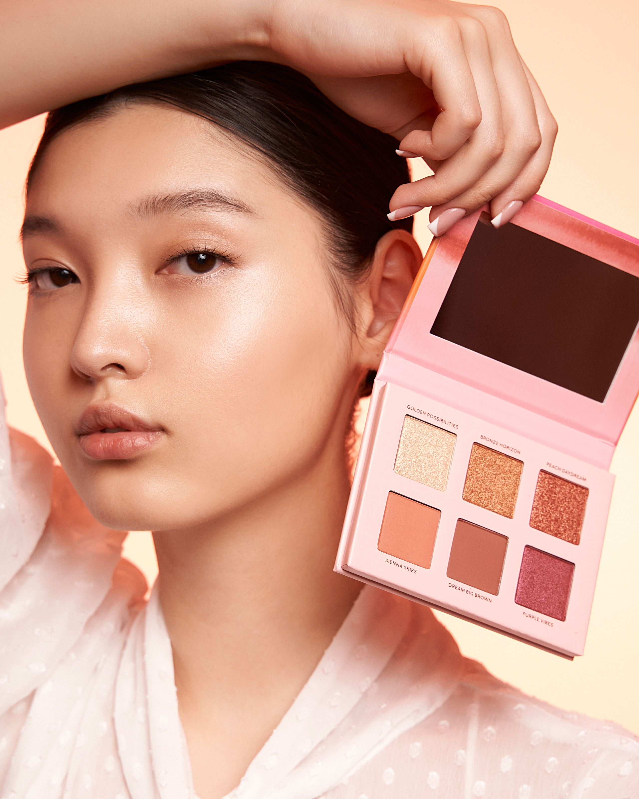 MARY KAY. Photographer