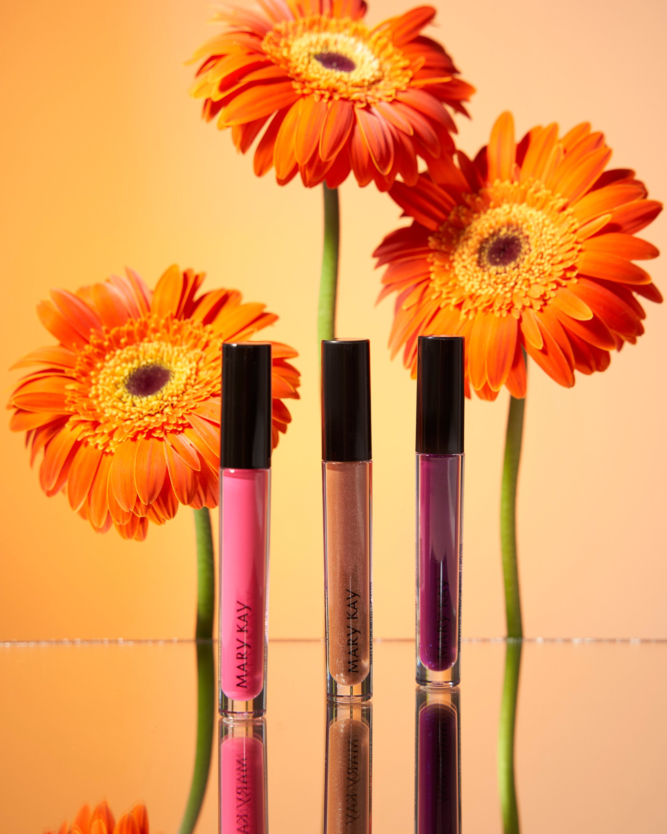 MARY KAY. Photographer