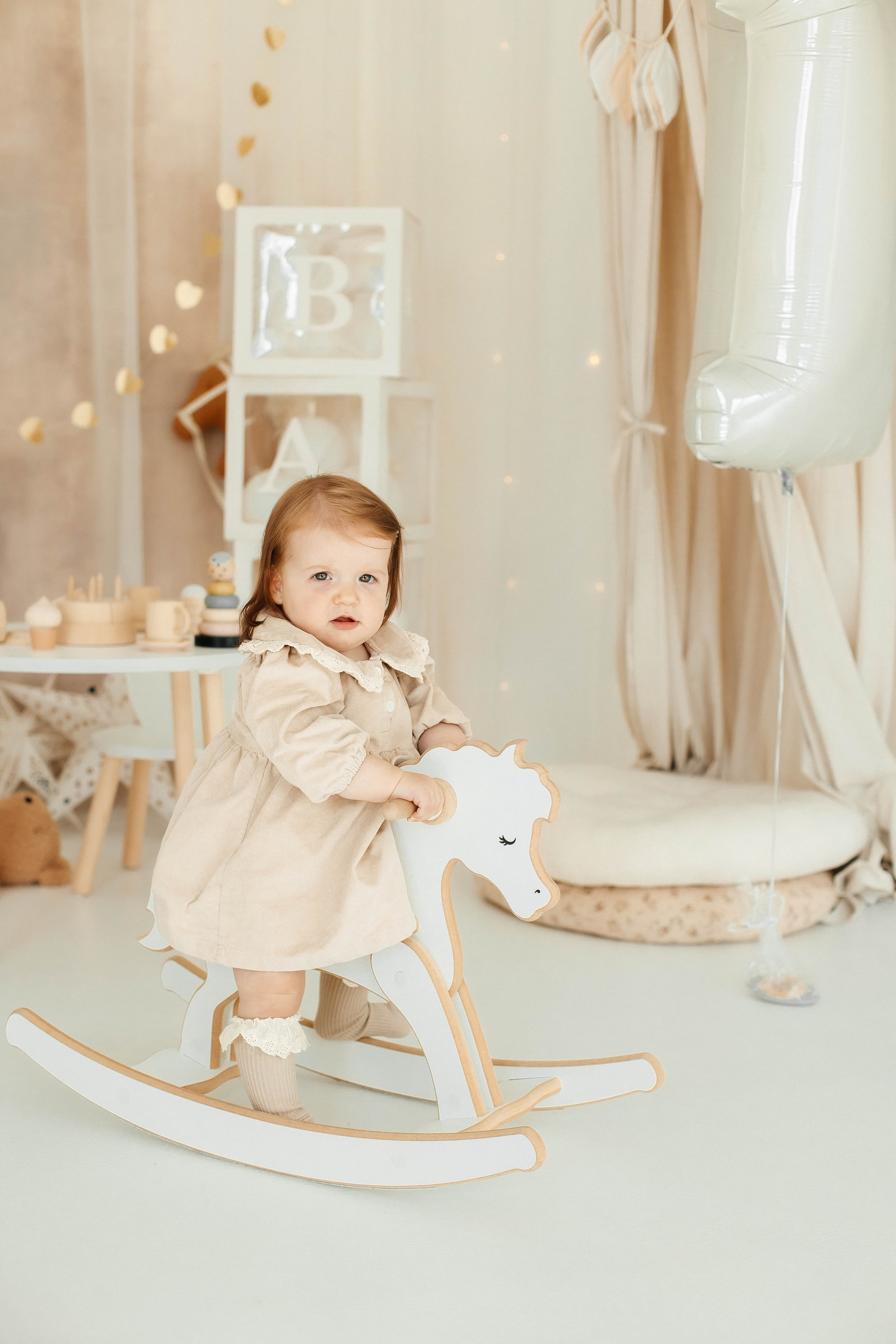 Лиза — 1 годик. «Первый год — первый праздник в кадре!». Виктория Ларина — Портретный профессиональный фотограф в Иркутске