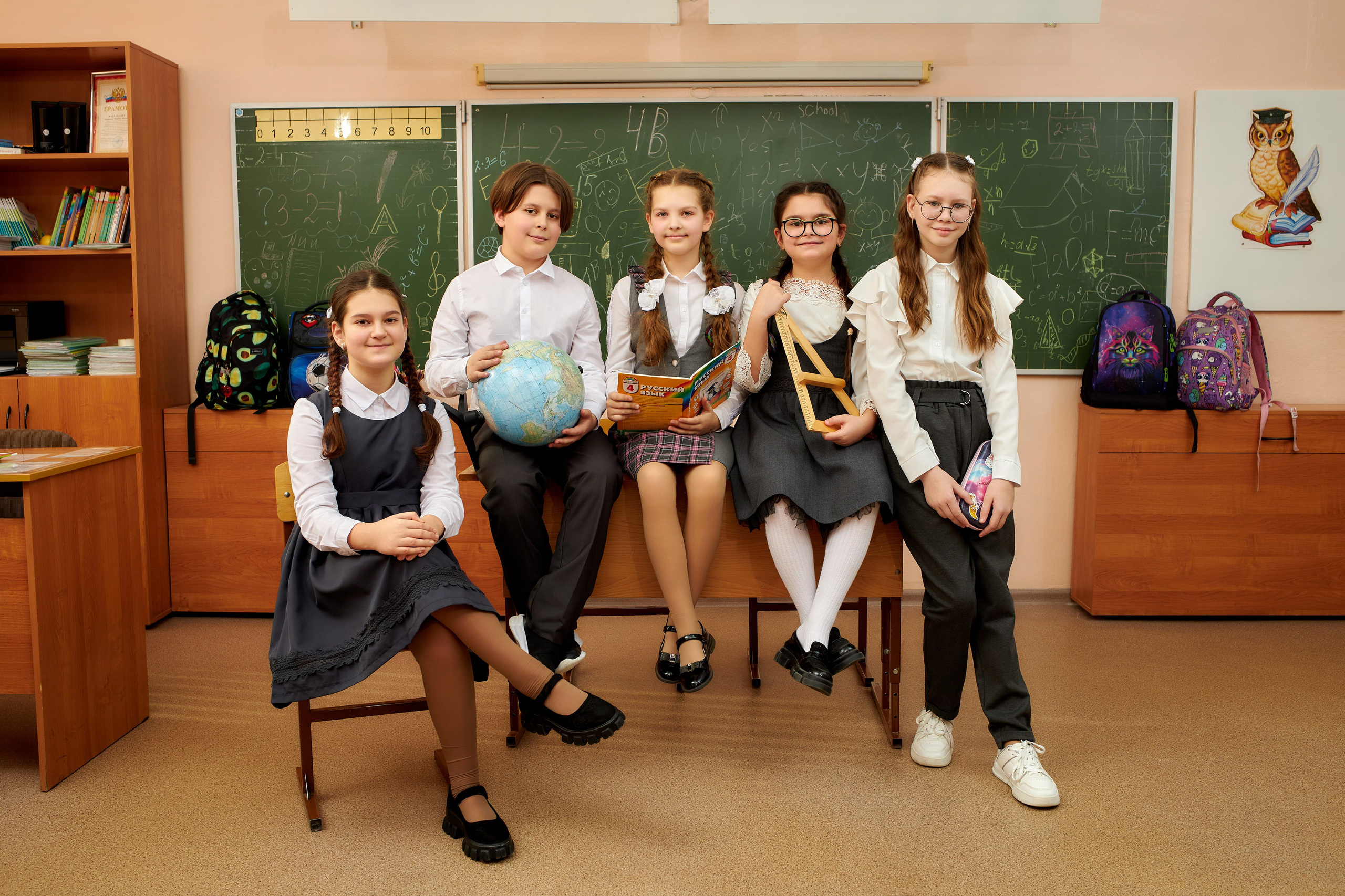 Для средней школы. Школьный фотограф Леонова Наталия