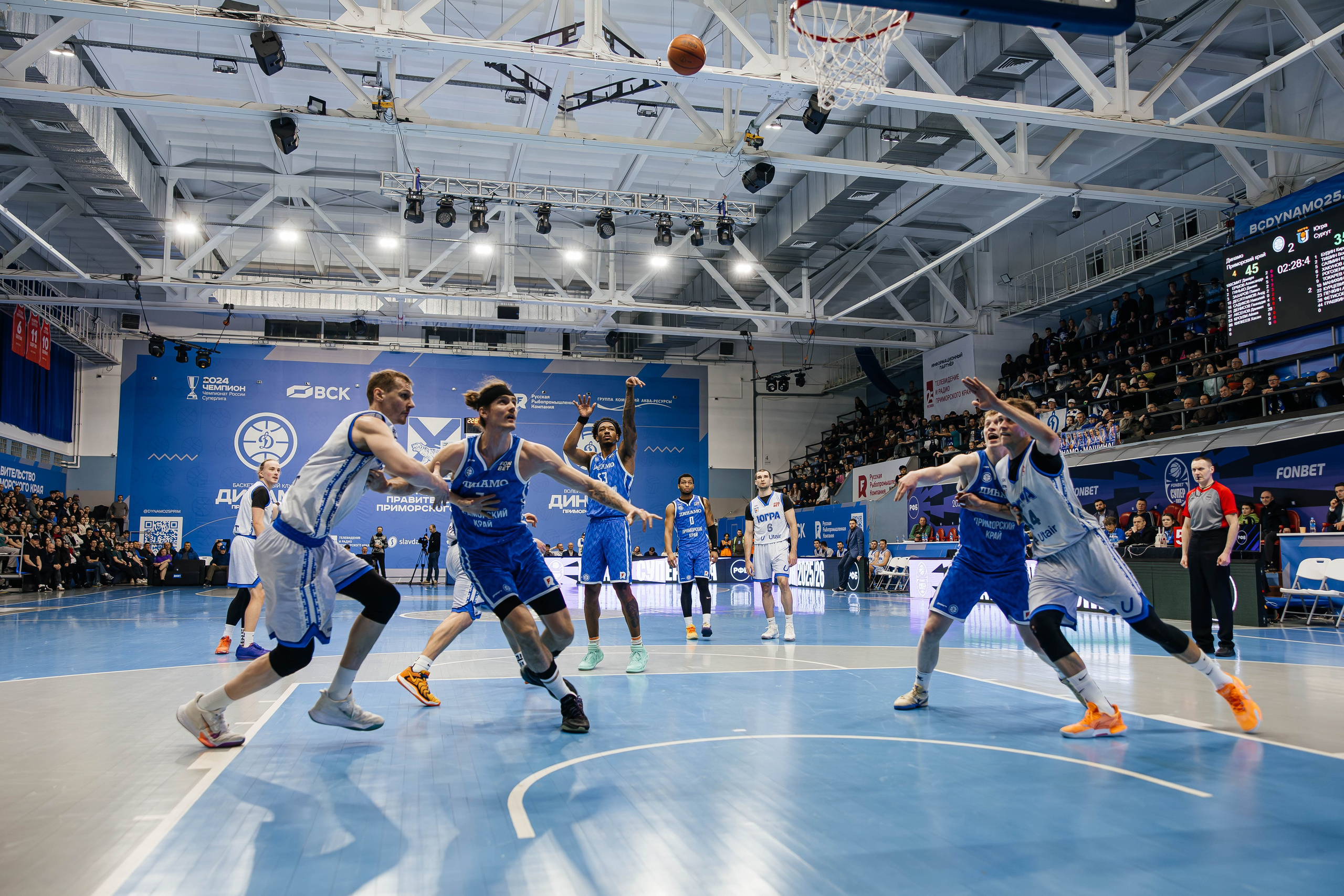 Баскетбол — Динамо. Репортажный и свадебный фотограф во Владивостоке Максим Цой