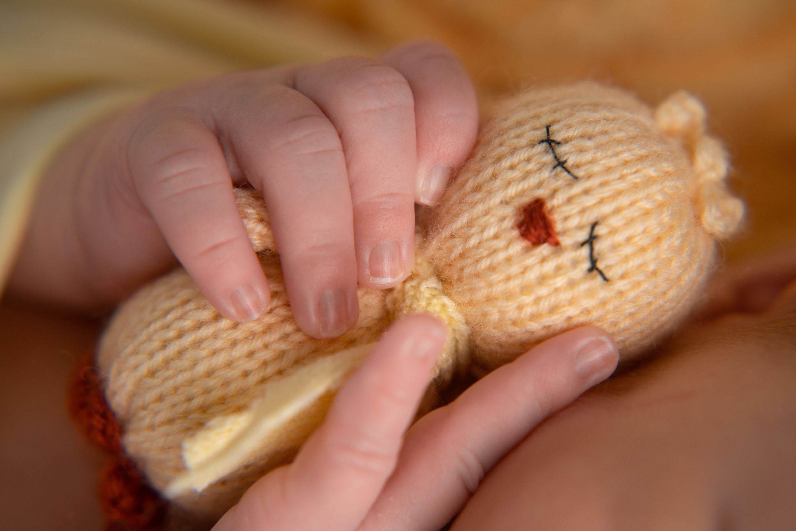 Фото с родителями/Макроснимки. Фотограф новорожденных Оренбург и свадебный фотограф Оренбург