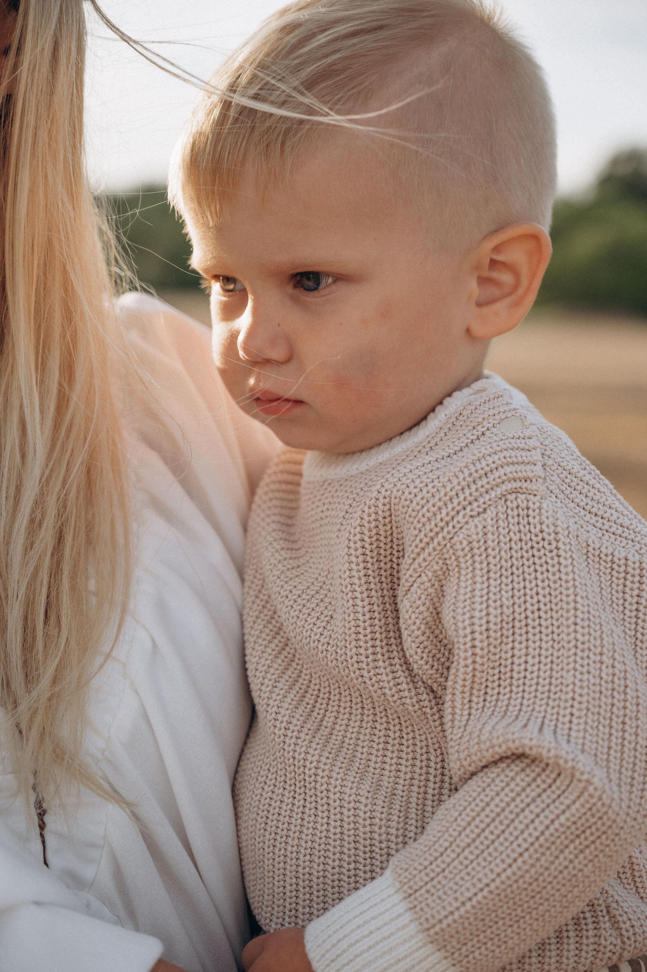 Юлия. Профессиональный фотограф беременности в СПБ. Стильные фотосессии беременности в стиле минимализм и классическая фотография