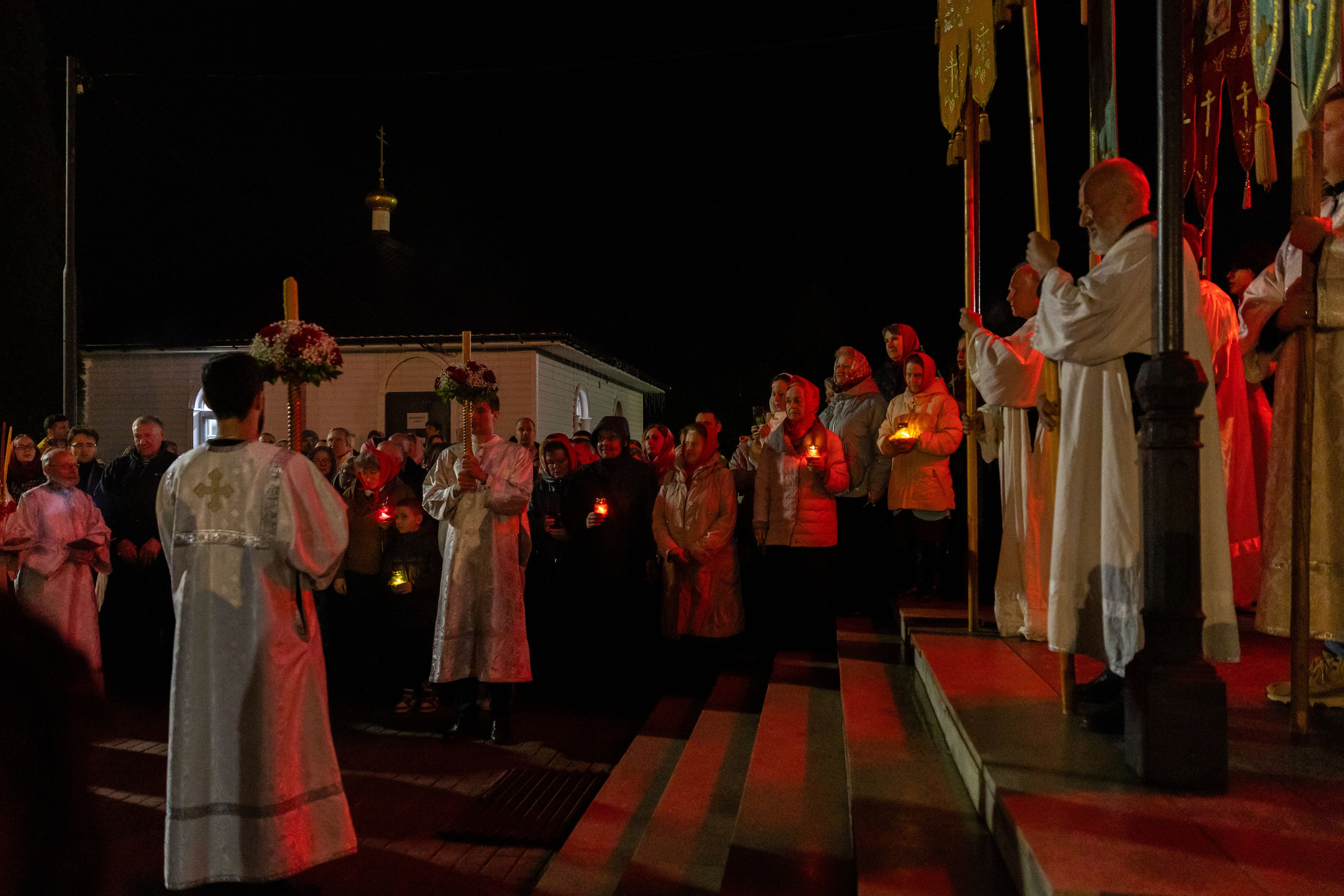 Пасха Воскресенский храм с Ашитково. Семейный и детский фотограф Анна Петракова