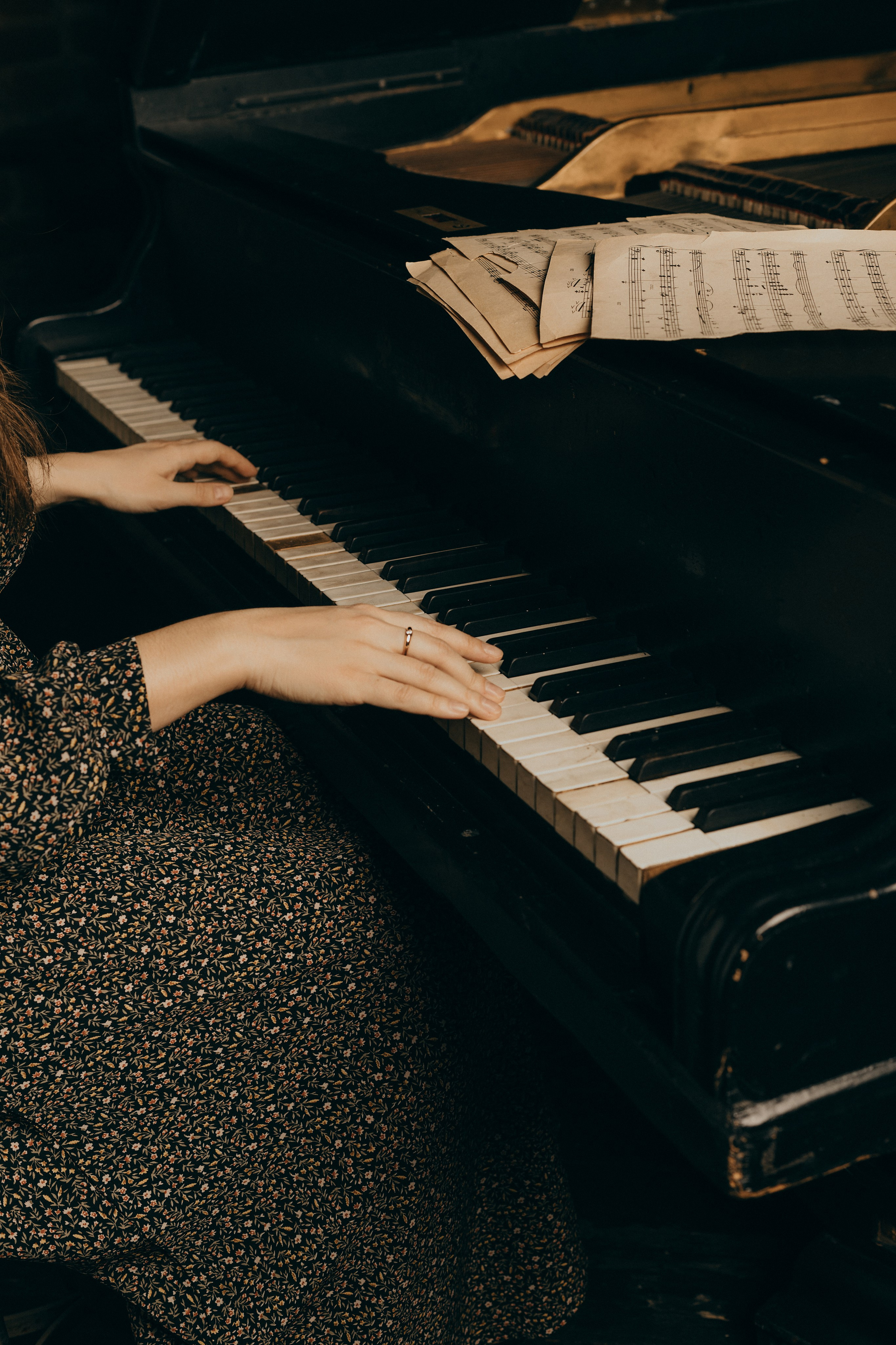 Женская фотосессия и Сьемка с роялем. Свадебный и семейный фотограф в Москве Анастасия. Помогу вам быть собой и создам теплые, живые фотографии. Семейный фотограф в Дмитрове