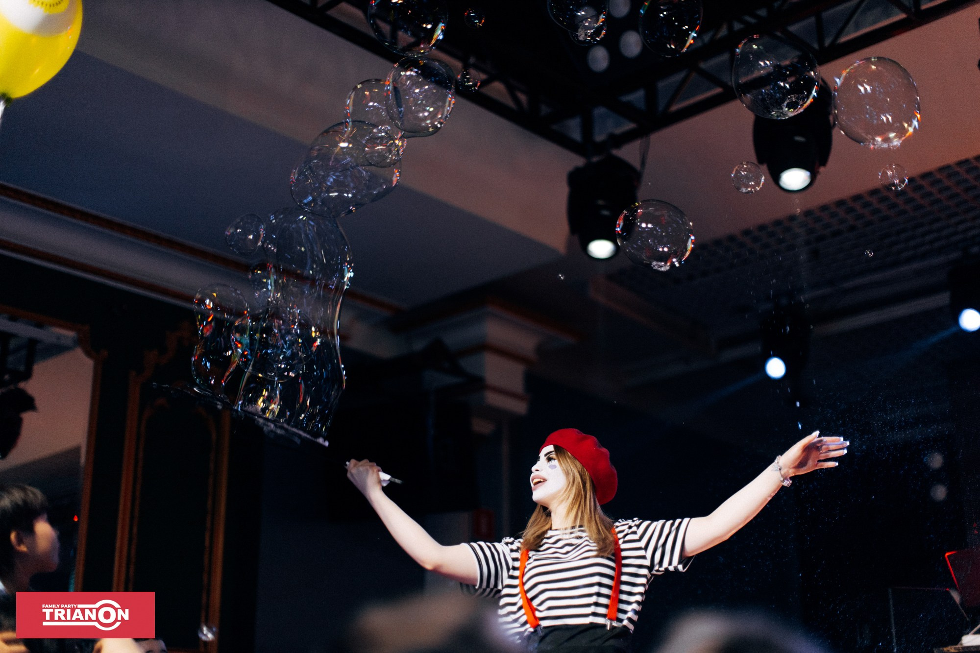 Семейная дискотека TRIANON. Фотограф Владимир Молоканов