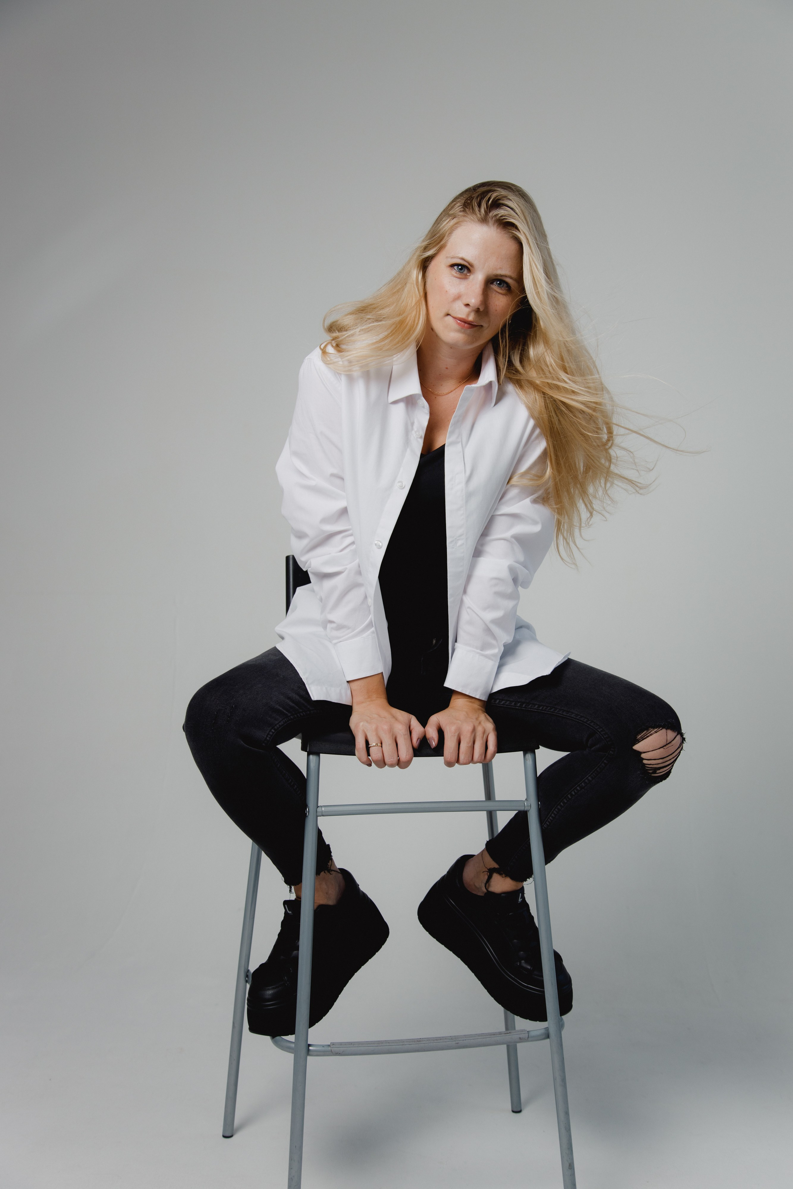 Деловой взгляд, искренняя улыбка. Фотограф в Москве — Ольга Федотова